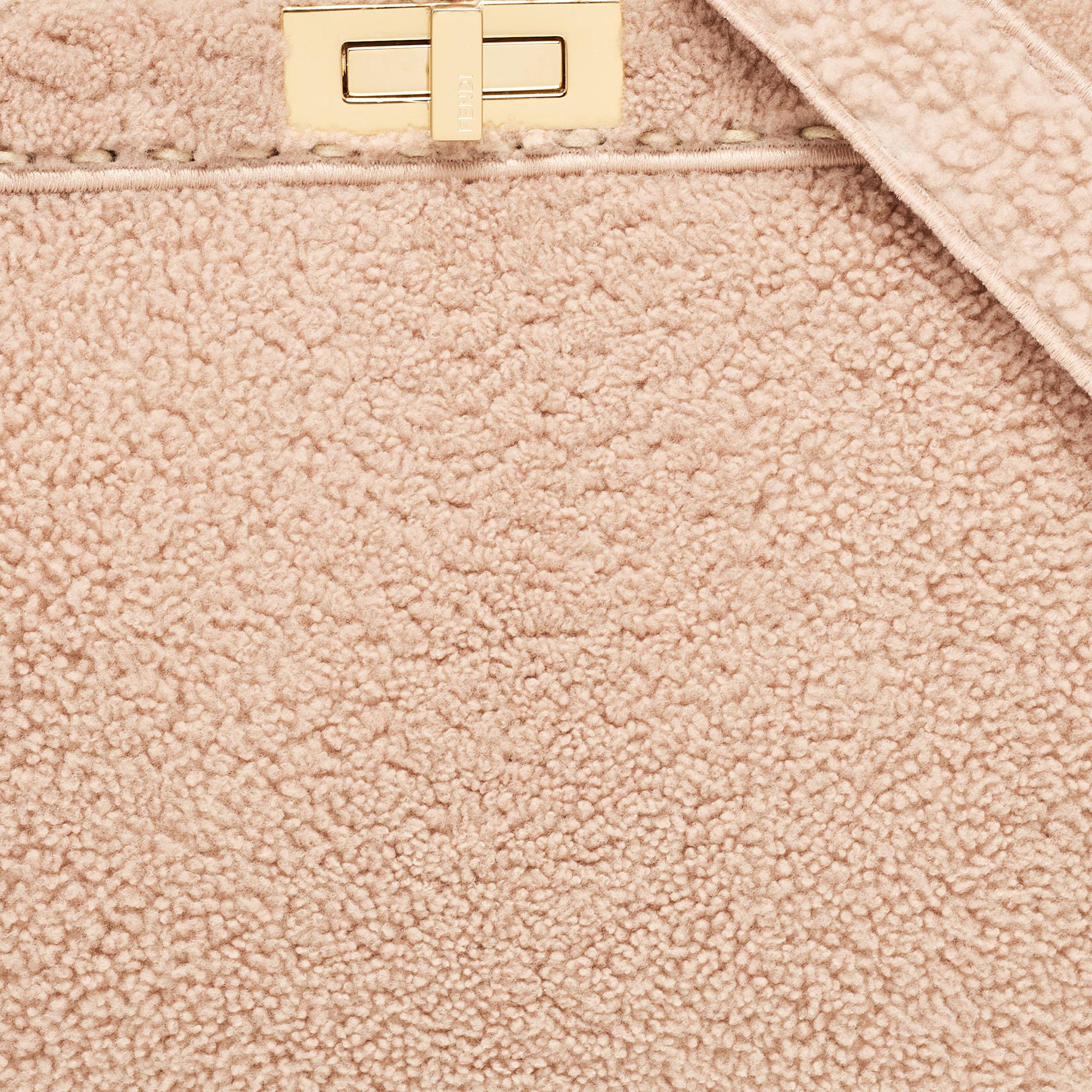 Fendi grand sac à main ISeeU Peekaboo en peau de mouton rose poussiéreux en vente 3