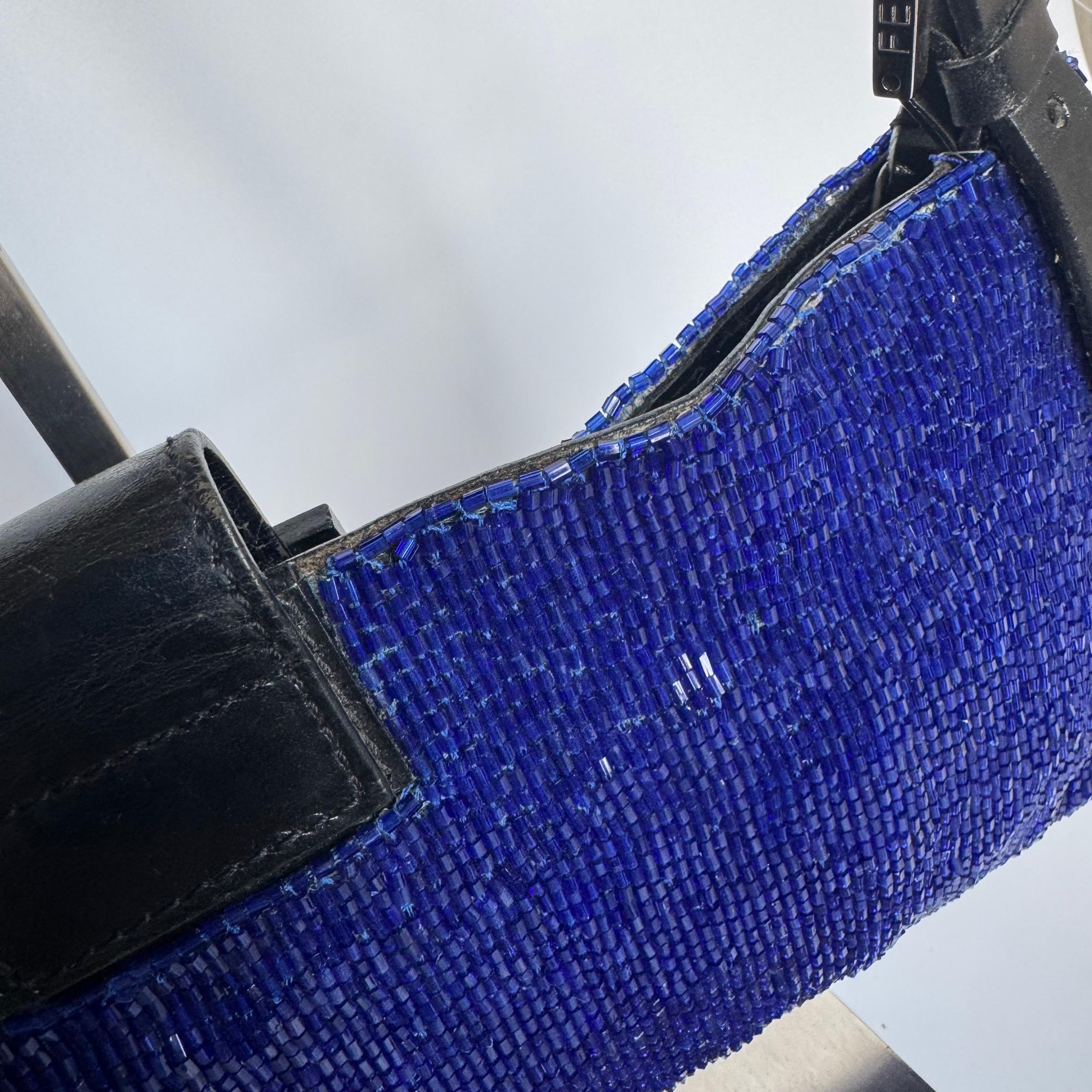 Fendi Electric Blue Beaded Zip Opening Crossbody Bag en vente 5