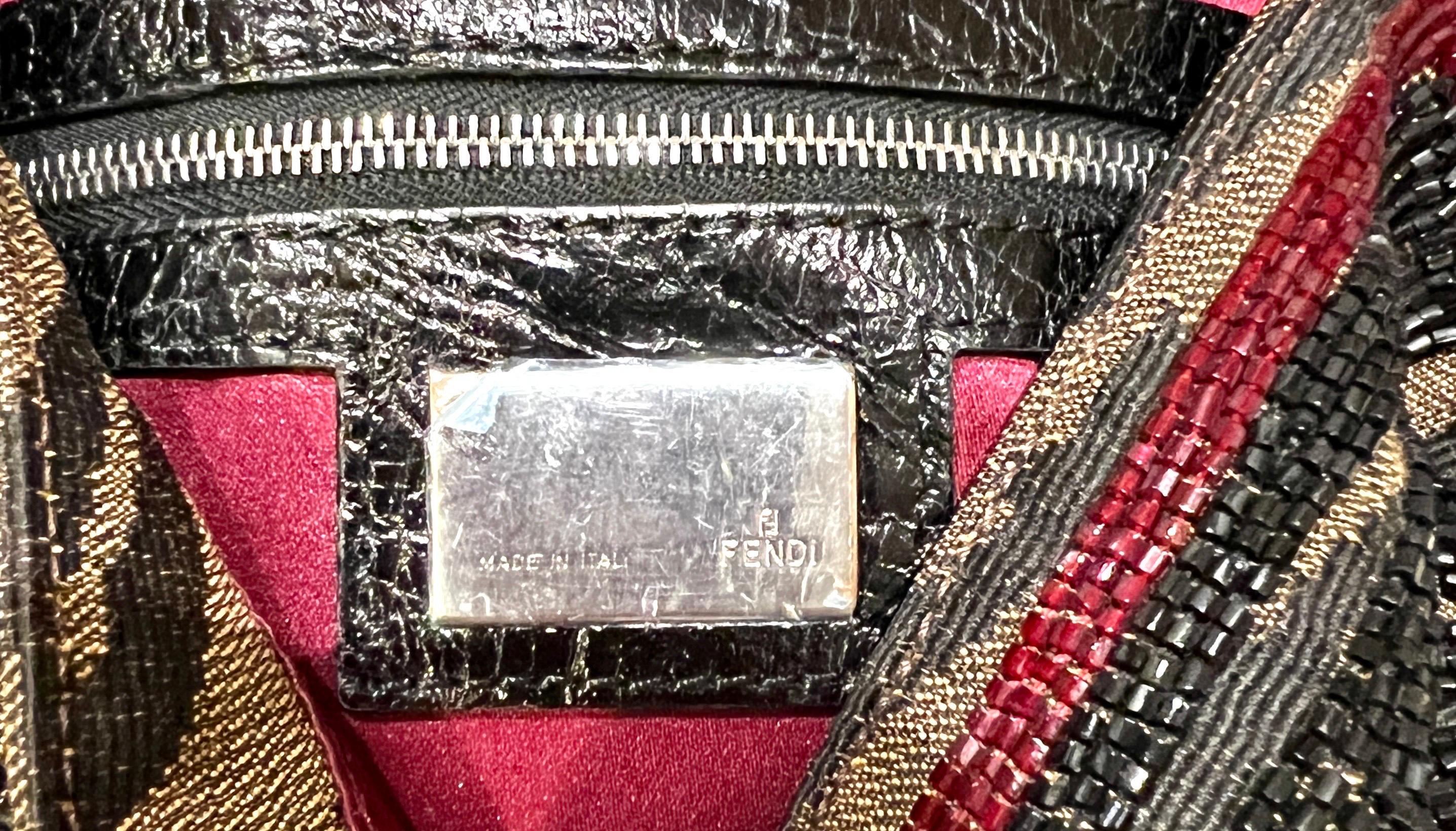 FENDI Embroidered Baguette Handbag Flap Bag Clutch - Full Set For Sale 14
