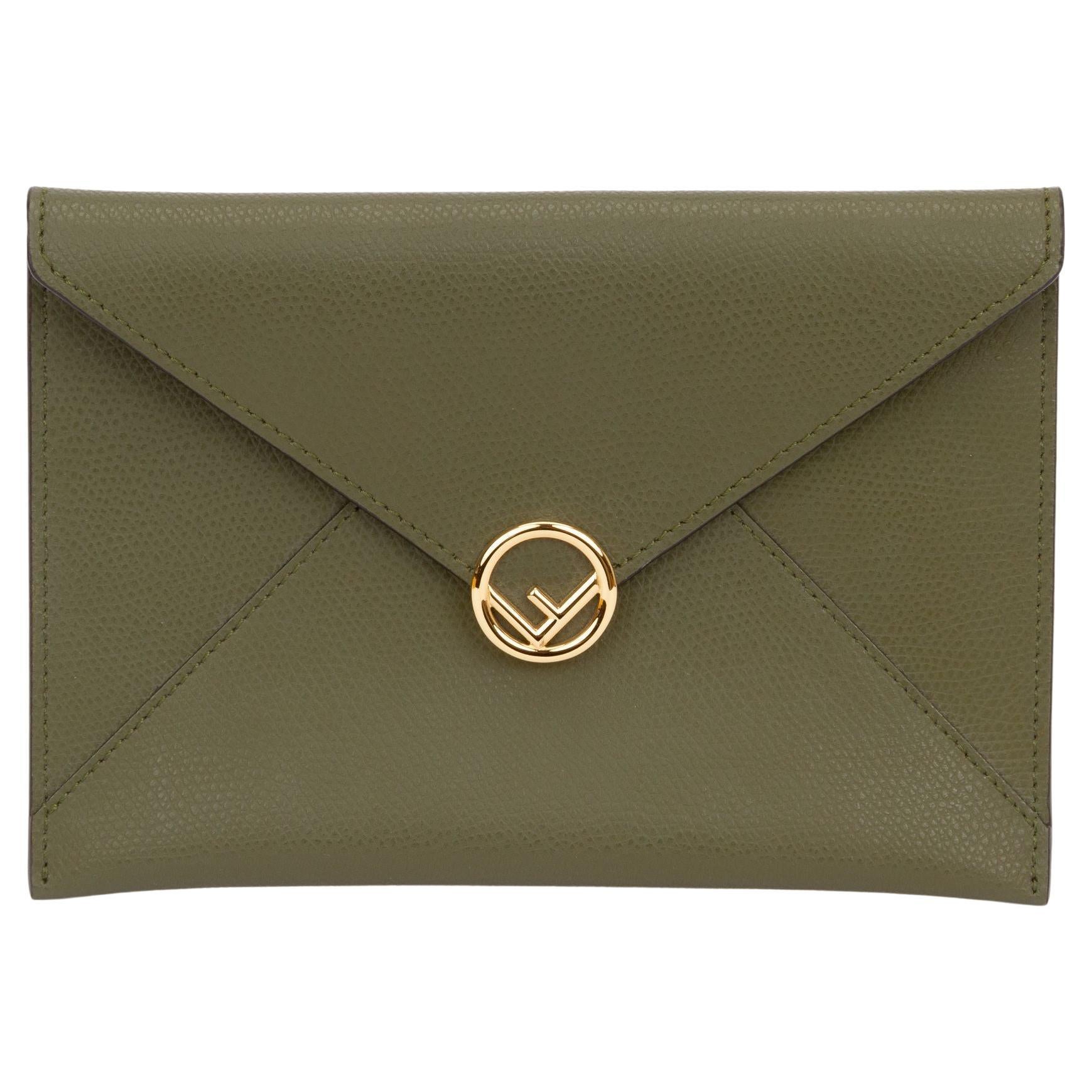 Pochette enveloppante de Fendi, vert moyen en vente