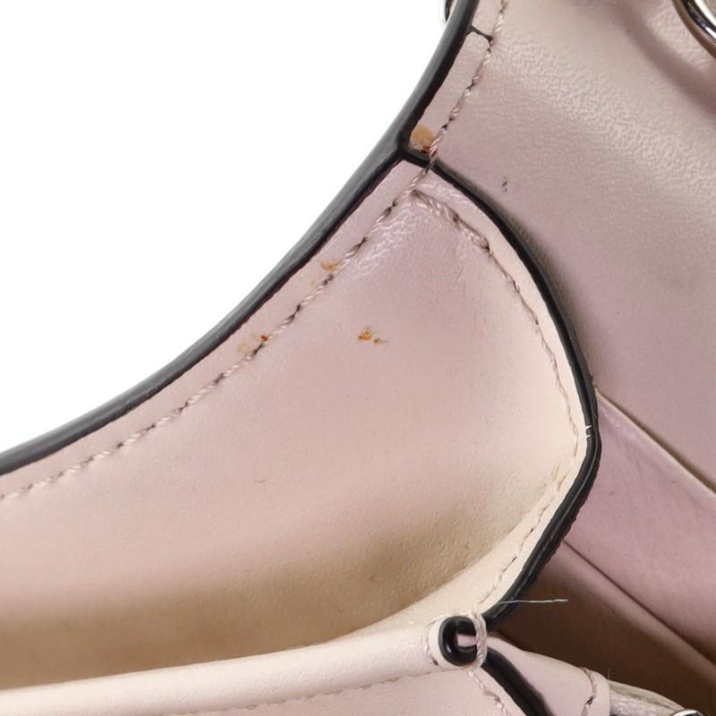 Fendi F is Fendi Portafoglio con catena in pelle a punto croce 3