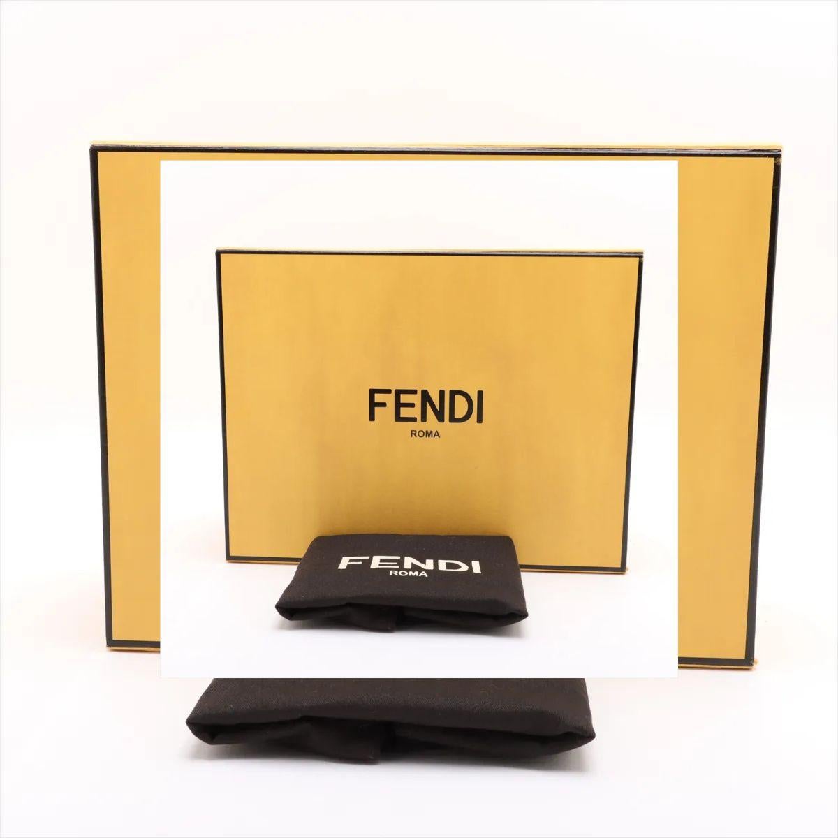 Borsa a tracolla per fotocamera in pelle con logo Fendi Nero in vendita 11