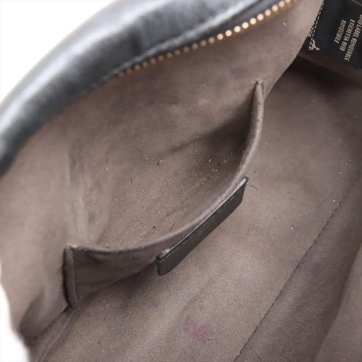 Borsa a tracolla per fotocamera in pelle con logo Fendi Nero in vendita 5
