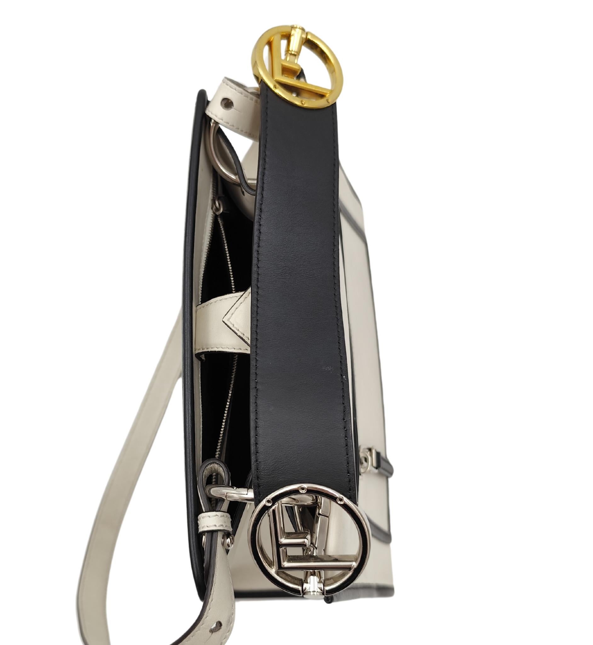 Fendi F/W 2017 white and black leather Runaway 2 ways bag For Sale 3