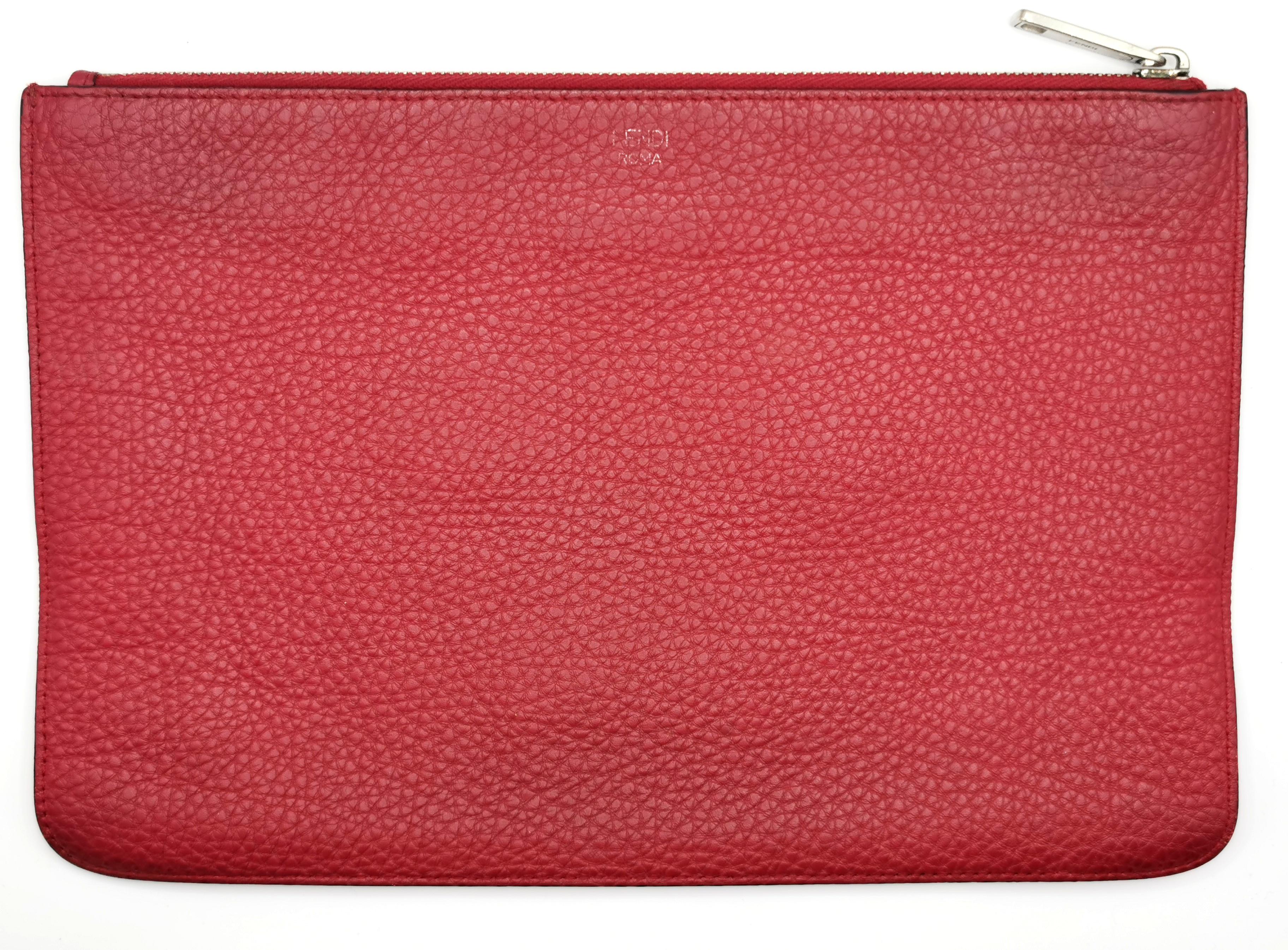 Femenino o masculino Bolso de mano Fendi Faces de piel roja, Cara enfadada, Sin palabras en venta