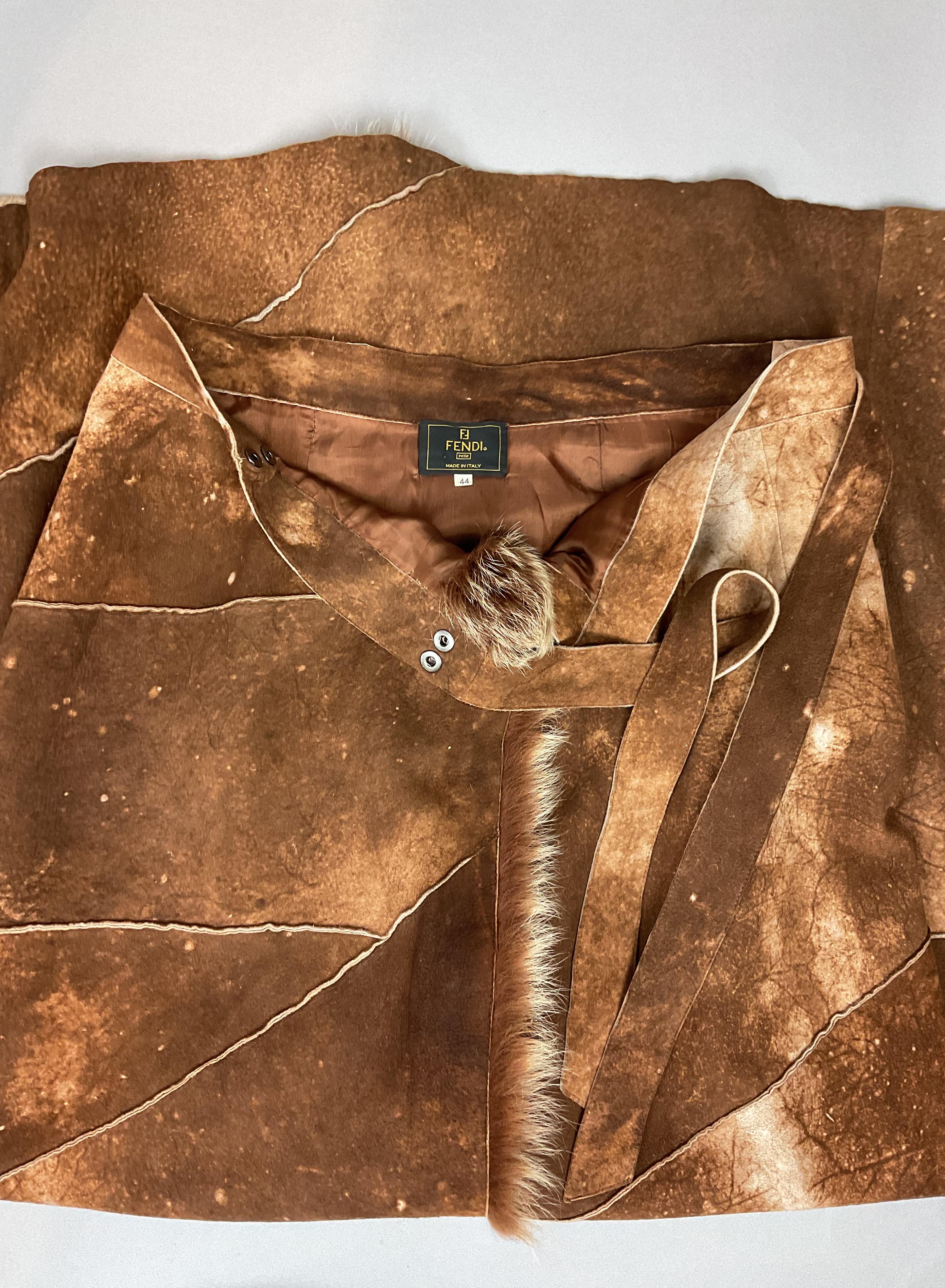 Fendi Otoño-Invierno F/W 1999 Pasarela Vintage Print de Vaca Falda de Cuero hasta el Suelo en venta 2