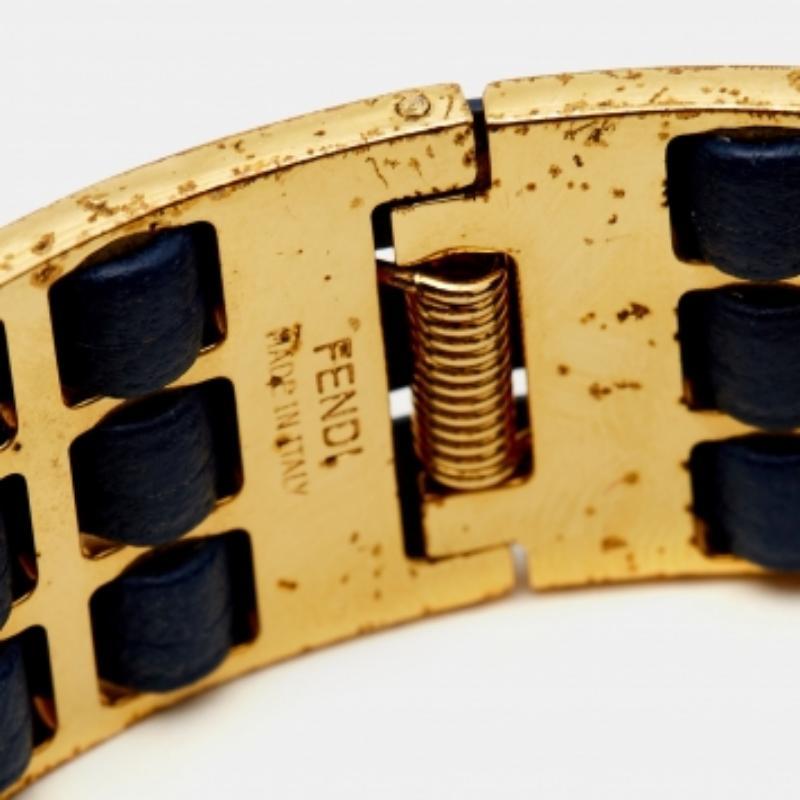 Pulsera Fendi Fendista Piel Tono Oro M en Bastante bueno estado para la venta en Dubai, Al Qouz 2
