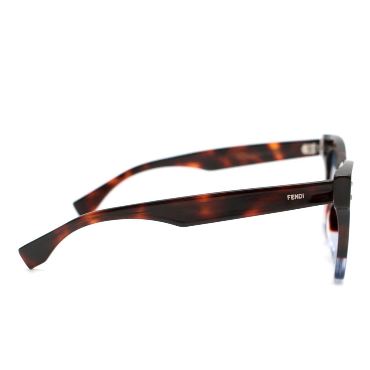 Fendi FF 0237 IPR Square Tortoiseshell Sunglasses 

-Tortoiseshell print
-Square frames
-Blue tint licenses 
-Pouch included

Please note, these items are pre-owned and may show some signs of storage, even when unworn and unused. This is reflected