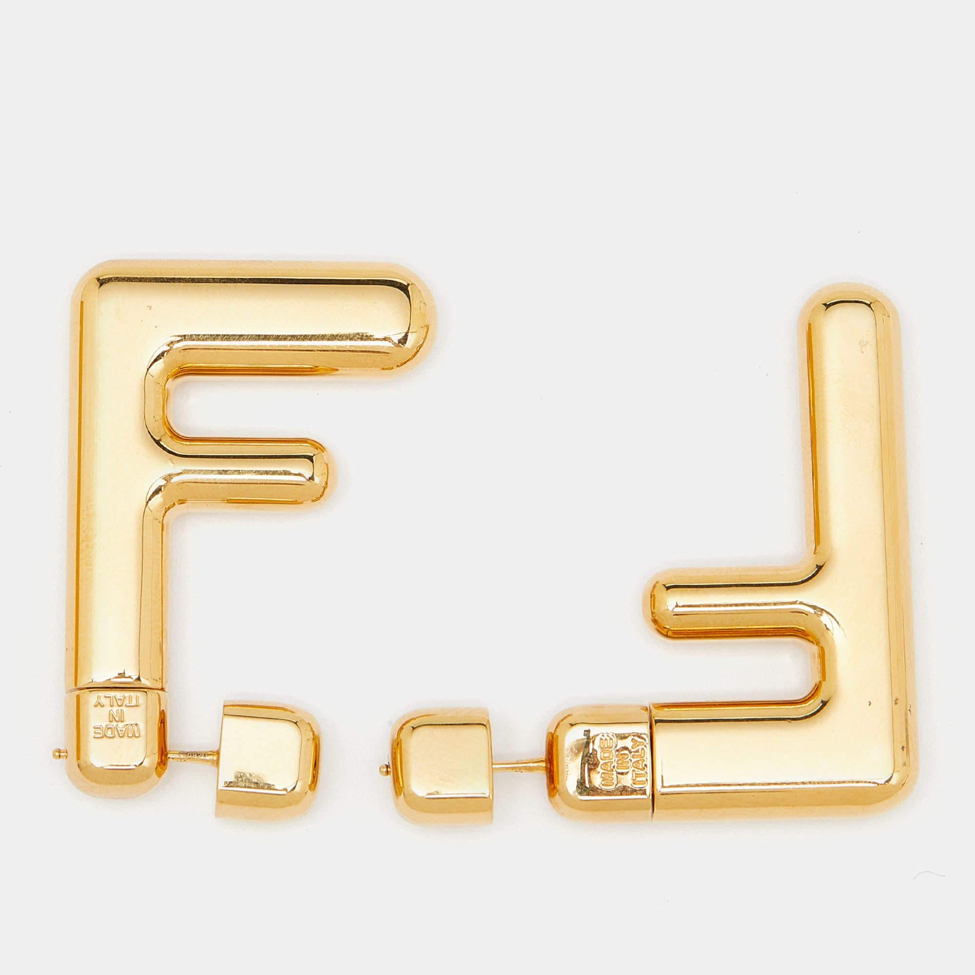 Fendi FF Gold Tone Earrings In Excellent Condition For Sale In Dubai, Al Qouz 2