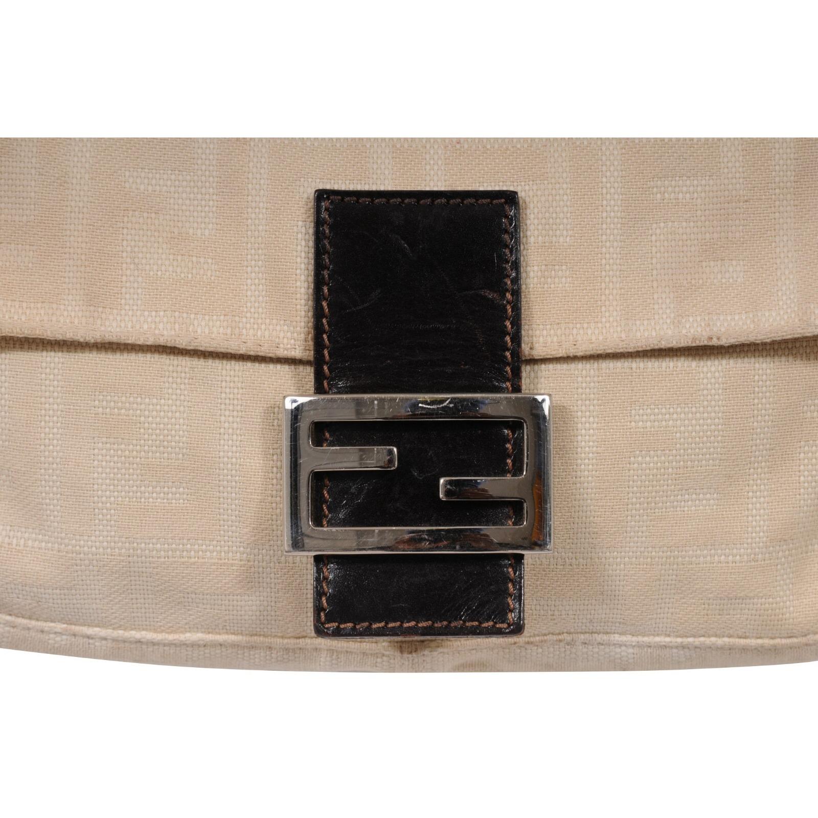 Fendi FF Logo Vintage Zucca Baguette Flap Umhängetasche Tan Braun Lederriemen im Angebot 11