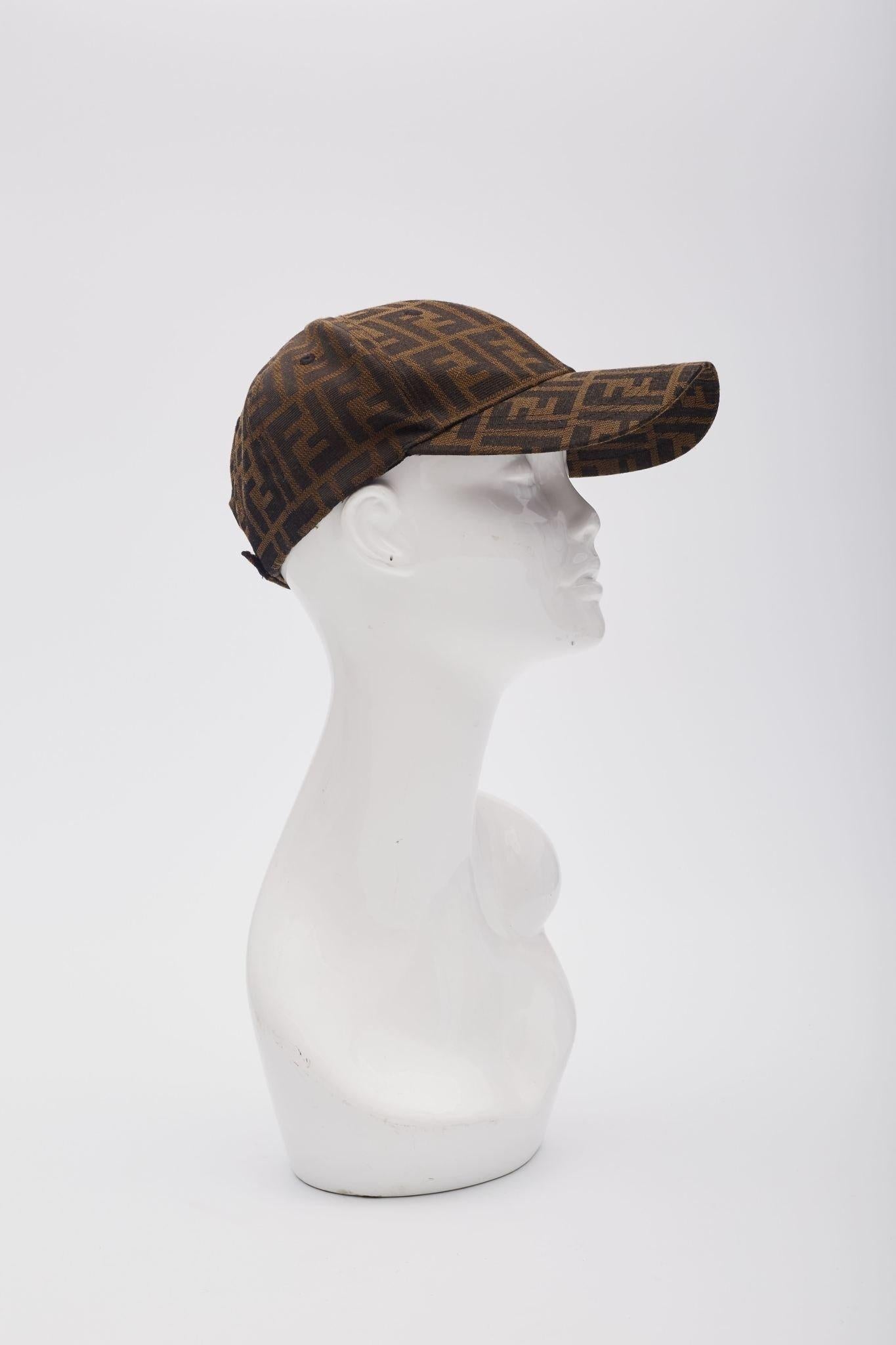 Color: Brown monogram
Material: canvas
Condition: Good.
Made in Italy

Measurements~
Circumference 22”