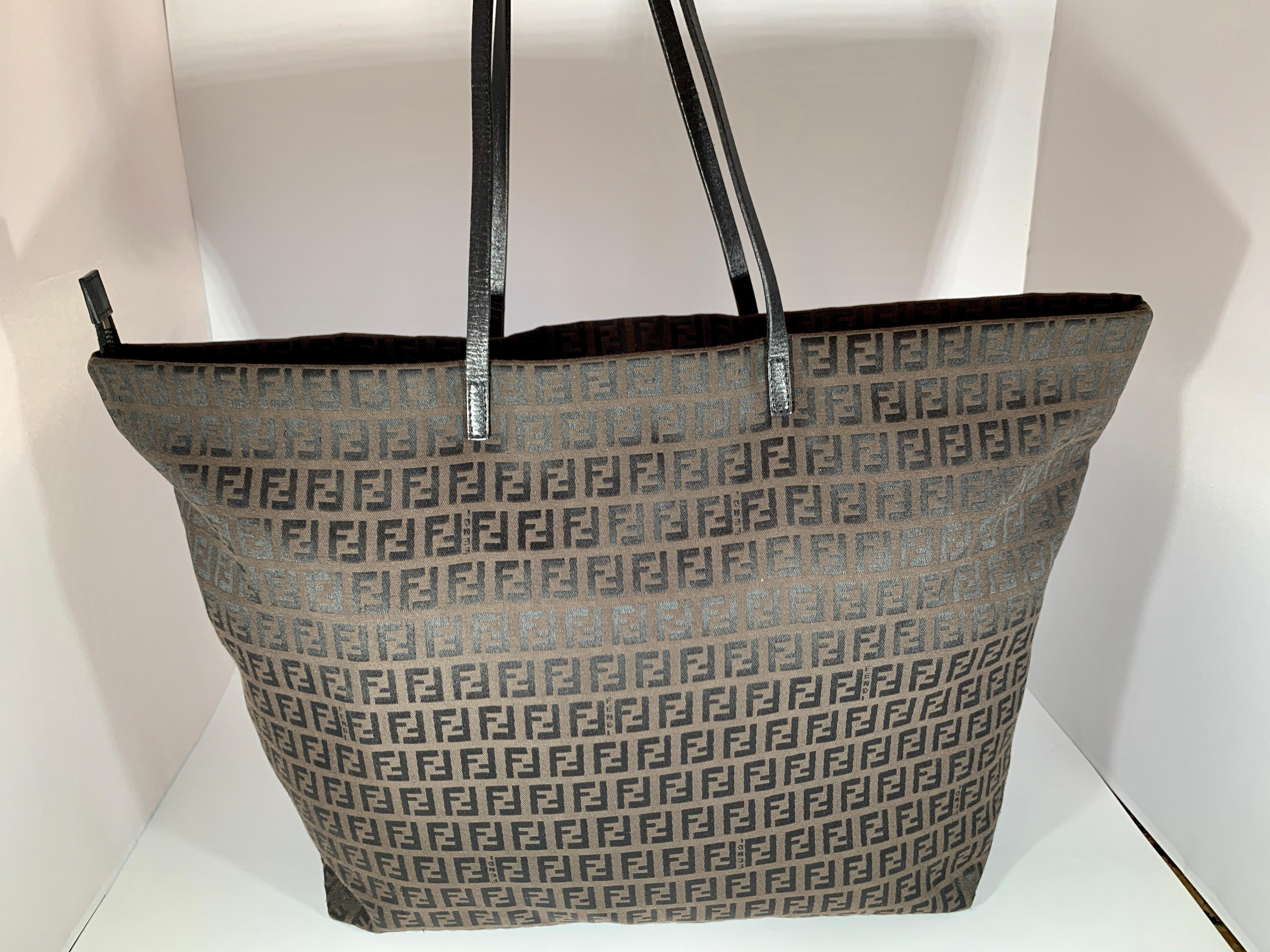 Black Fendi FF print tote bag - women - Leather/Nylon - One Size - Brown Large 
