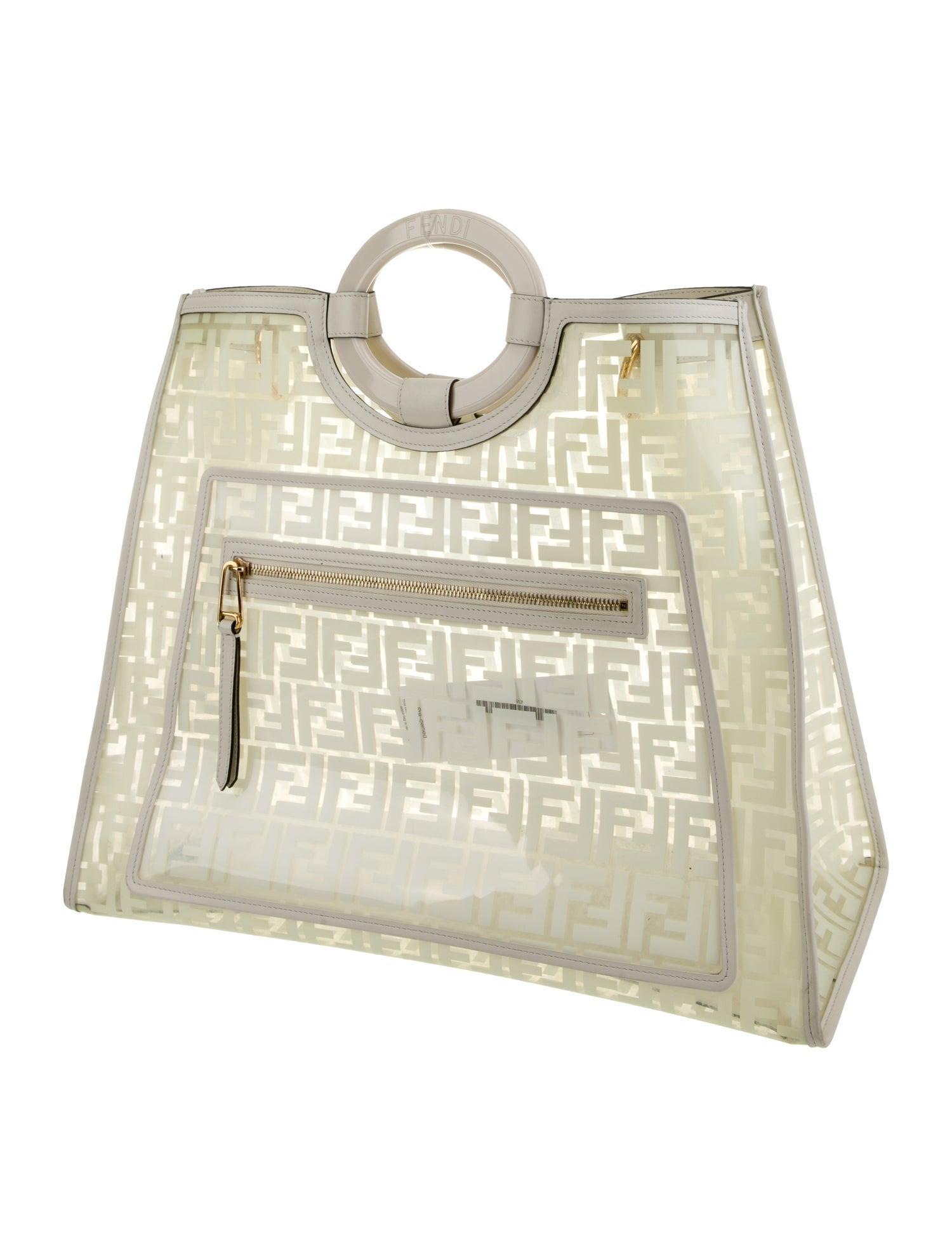 Fendi FF PVC Century Runaway Shopper Tote Medium White In Fair Condition For Sale In Montreal, Quebec