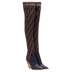Fendi FF Stretch-Strickstiefel mit langem Western-Absatz