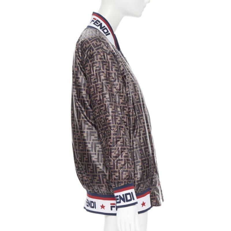 Grigio Fendi FILA bomber reversibile in seta colorblocked con monogramma Zucca IT38 XS in vendita
