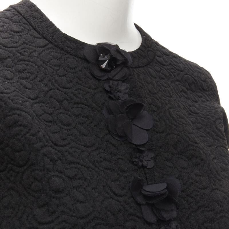 FENDI Flowerland black floral jacquard 3D petal stud cardigan IT36 XS
Reference: LNKO/A02058
Brand: Fendi
Collection: Flowerland
Material: Others
Color: Black
Pattern: Floral
Closure: Snap Buttons
Lining:  Unlined
Extra Details: 3D silk petal and