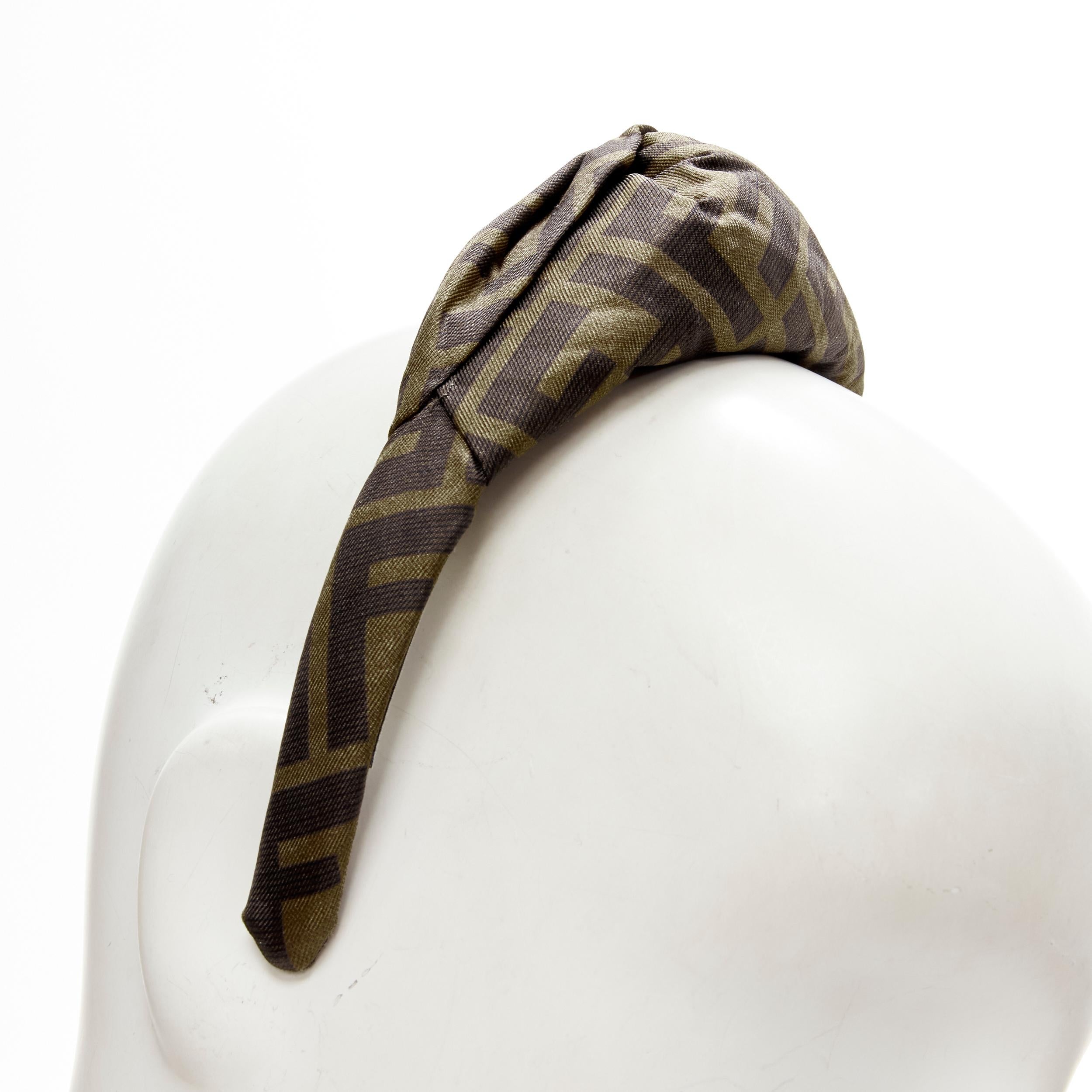 FENDI Forever FF brown Zucca monogram fabric rosette headband 
Reference: ANWU/A00128 
Brand: Fendi 
Collection: Forever FF 
Material: Fabric 
Color: Brown 
Pattern: Monogram 
Made in: Italy 


CONDITION: 
Condition: Excellent, this item was