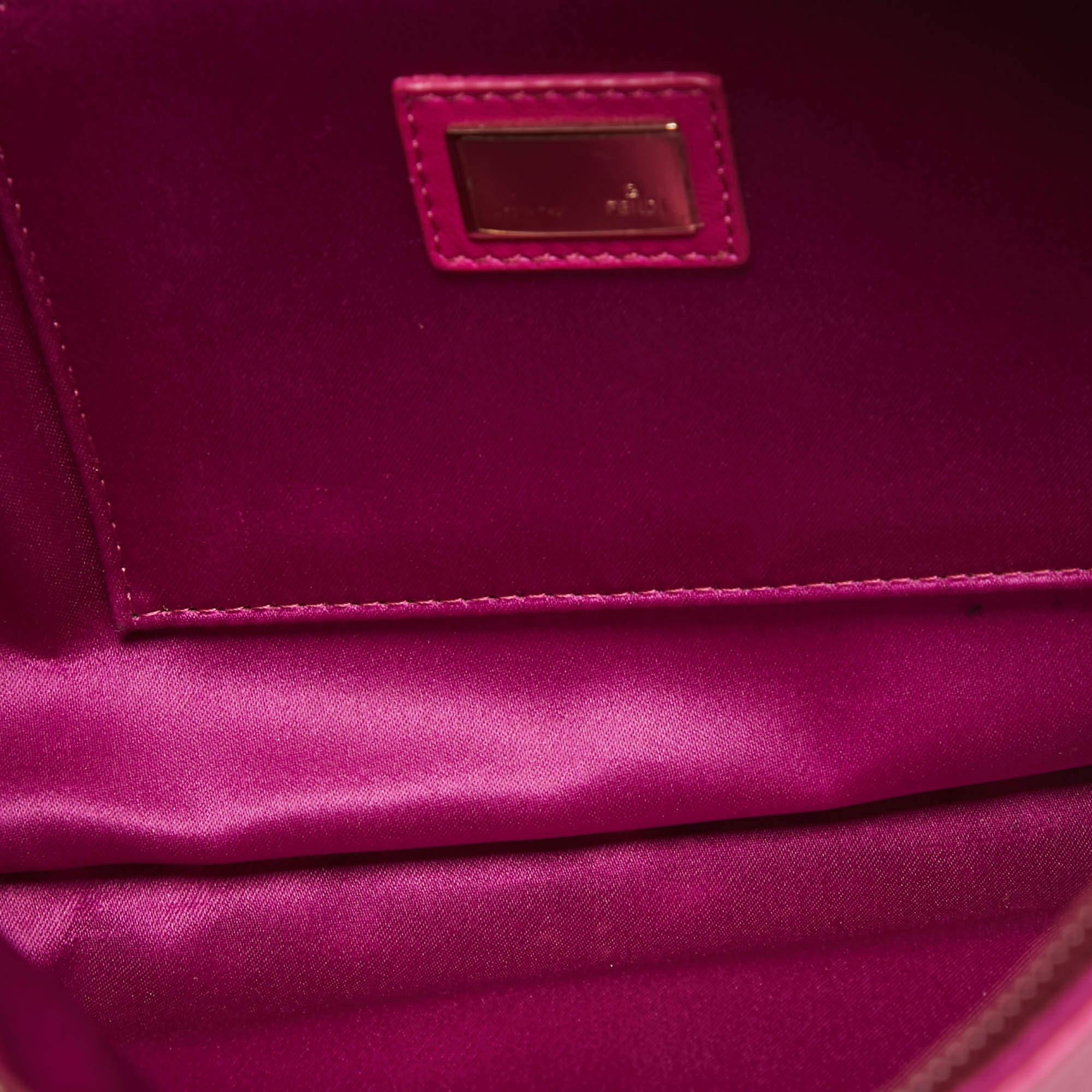 Fendi Fuchsia Leather Flap Shoulder Bag For Sale 2