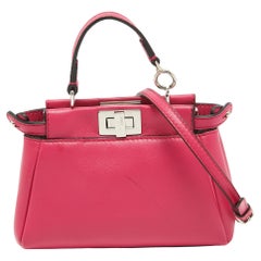 Fendi Fuchsia Leder Micro Peekaboo Umhängetasche