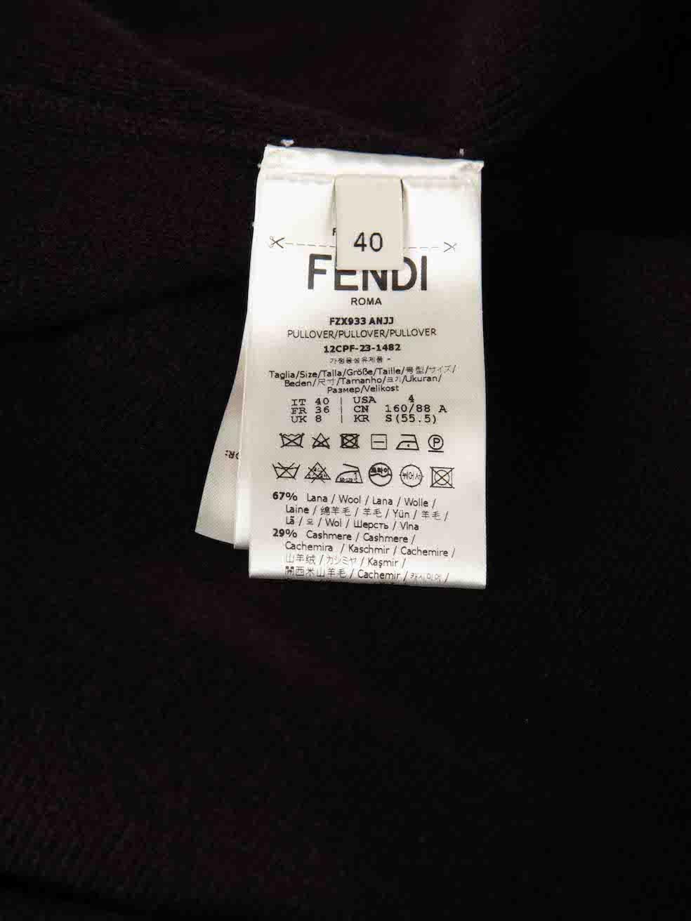 Fendi FW23 Pull en laine marron foncé Taille S Pour femmes en vente