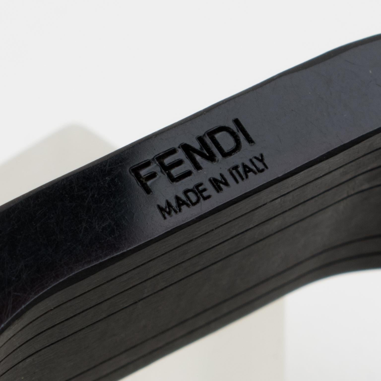 Fendi Geometric Black Resin Acrylic Cuff Bracelet In Excellent Condition For Sale In Atlanta, GA