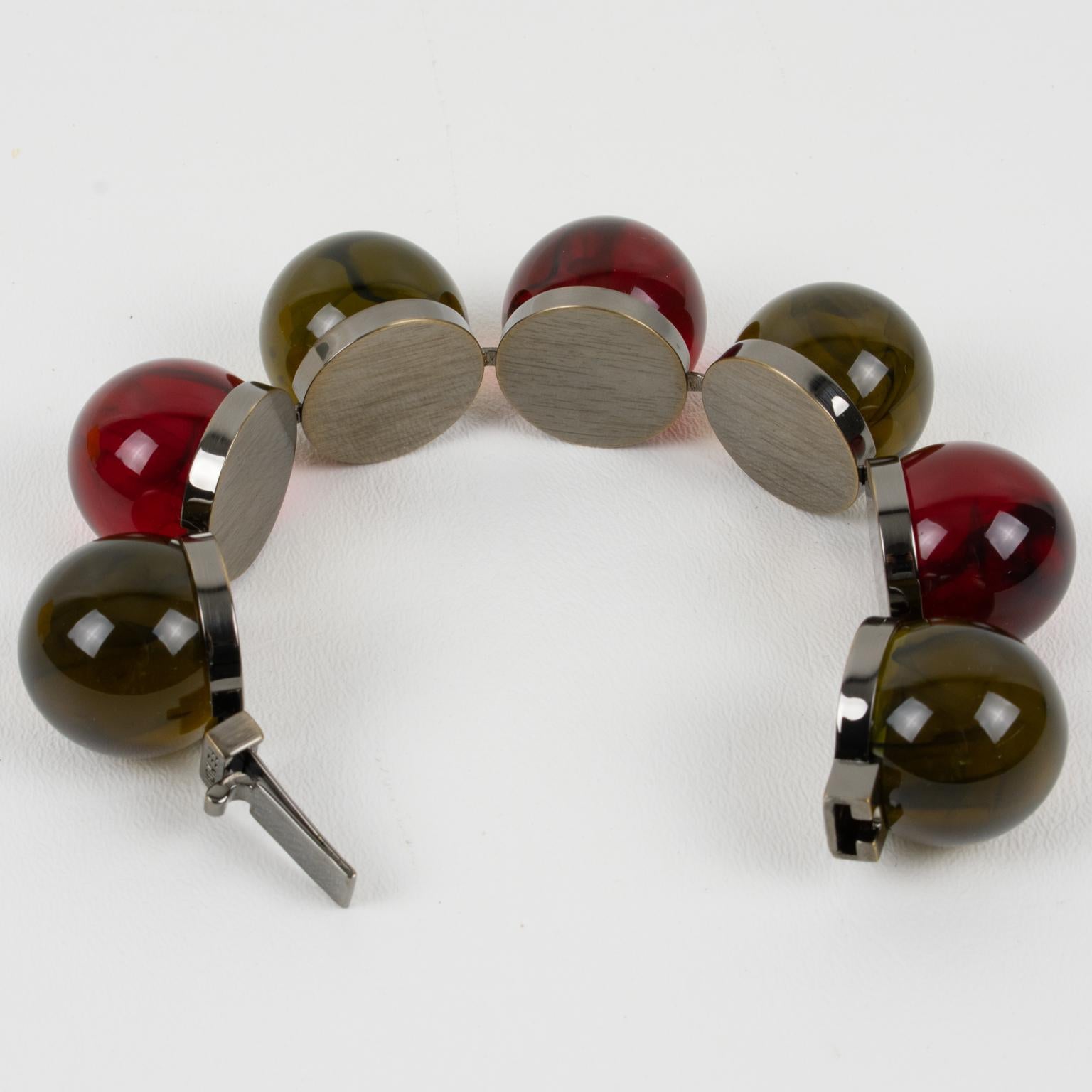 Pulsera de eslabones de resina acrílica y bronce de cañón con burbujas geométricas Fendi en caja en venta 11