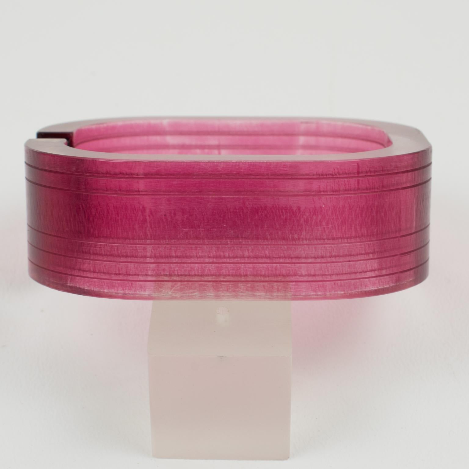 Women's or Men's Fendi Geometric Pink Red Resin Acrylic Cuff Bracelet