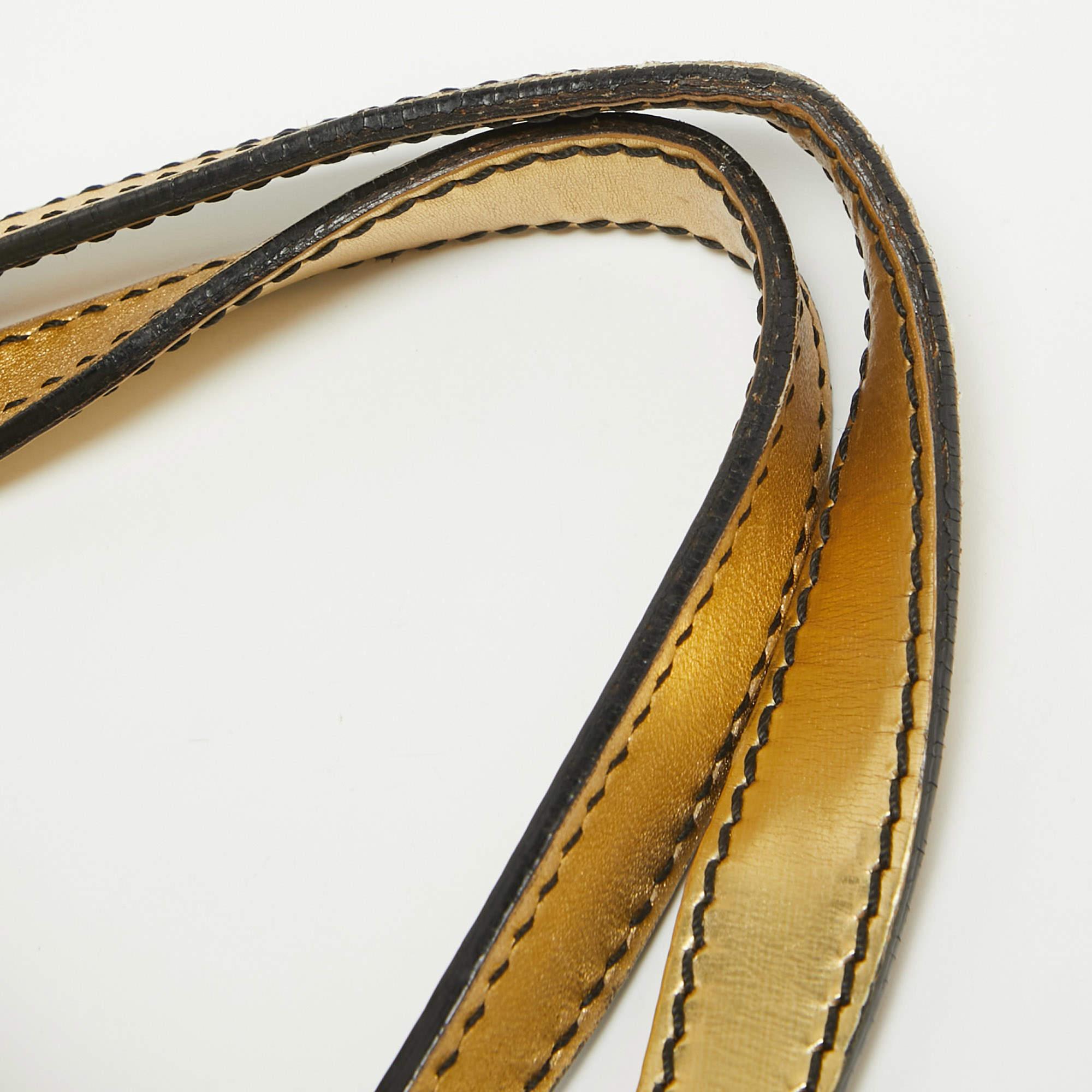 Fendi Gold/Beige Canvas and Patent Leather B Shoulder Bag For Sale 7