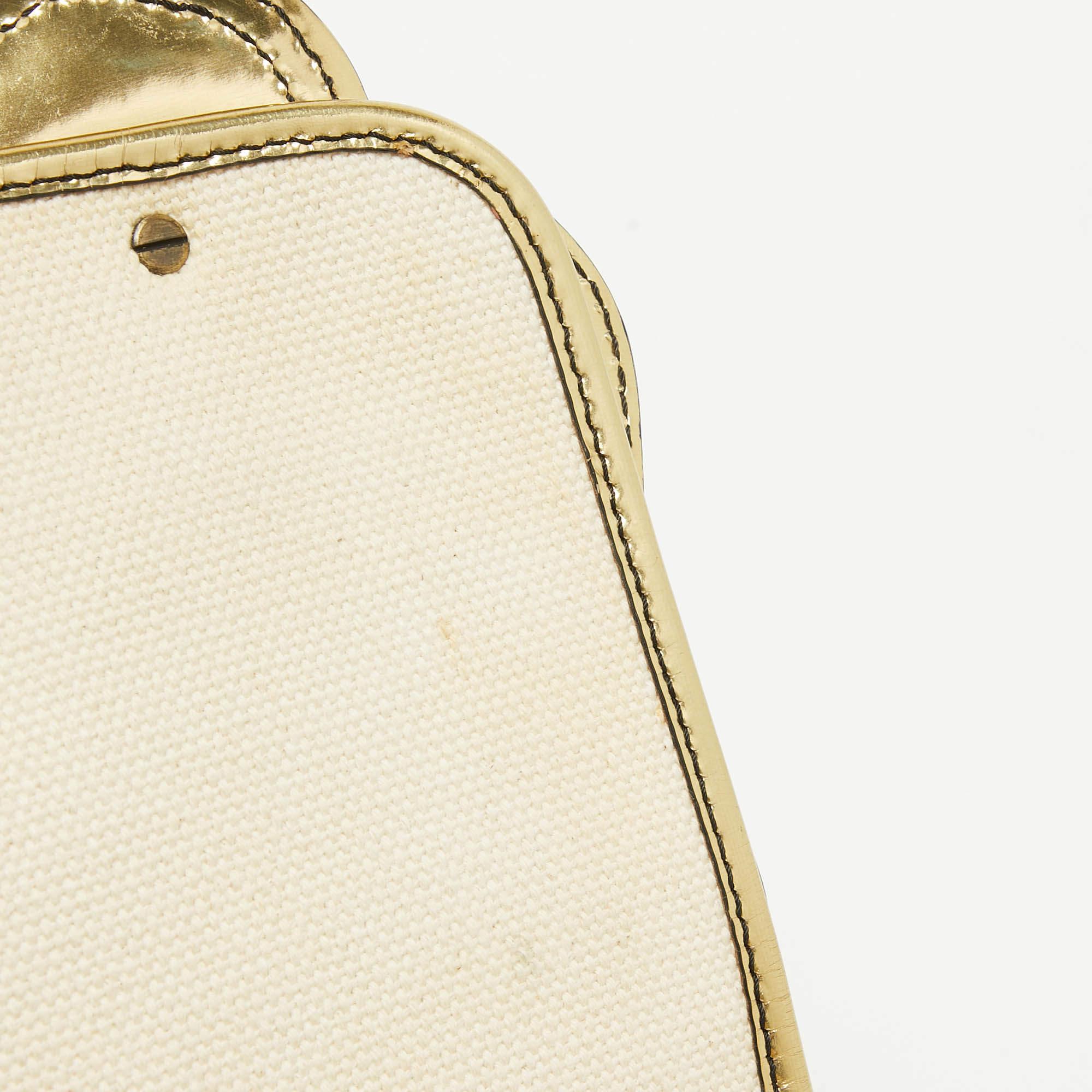 Fendi Gold/Beige Canvas and Patent Leather B Shoulder Bag For Sale 13