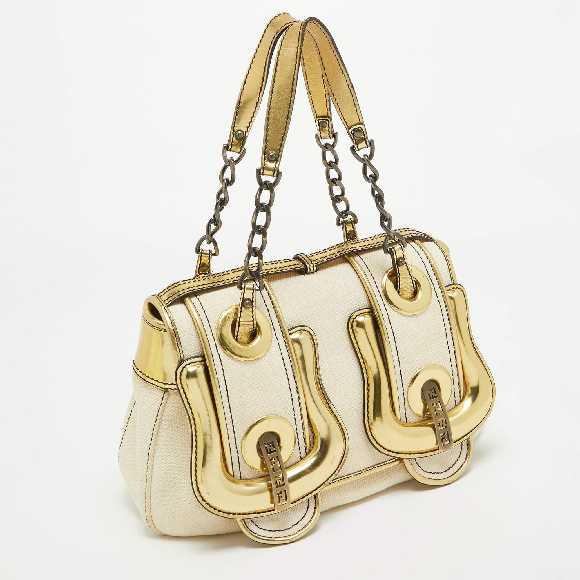Fendi Gold/Beige Canvas and Patent Leather B Shoulder Bag In Good Condition For Sale In Dubai, Al Qouz 2