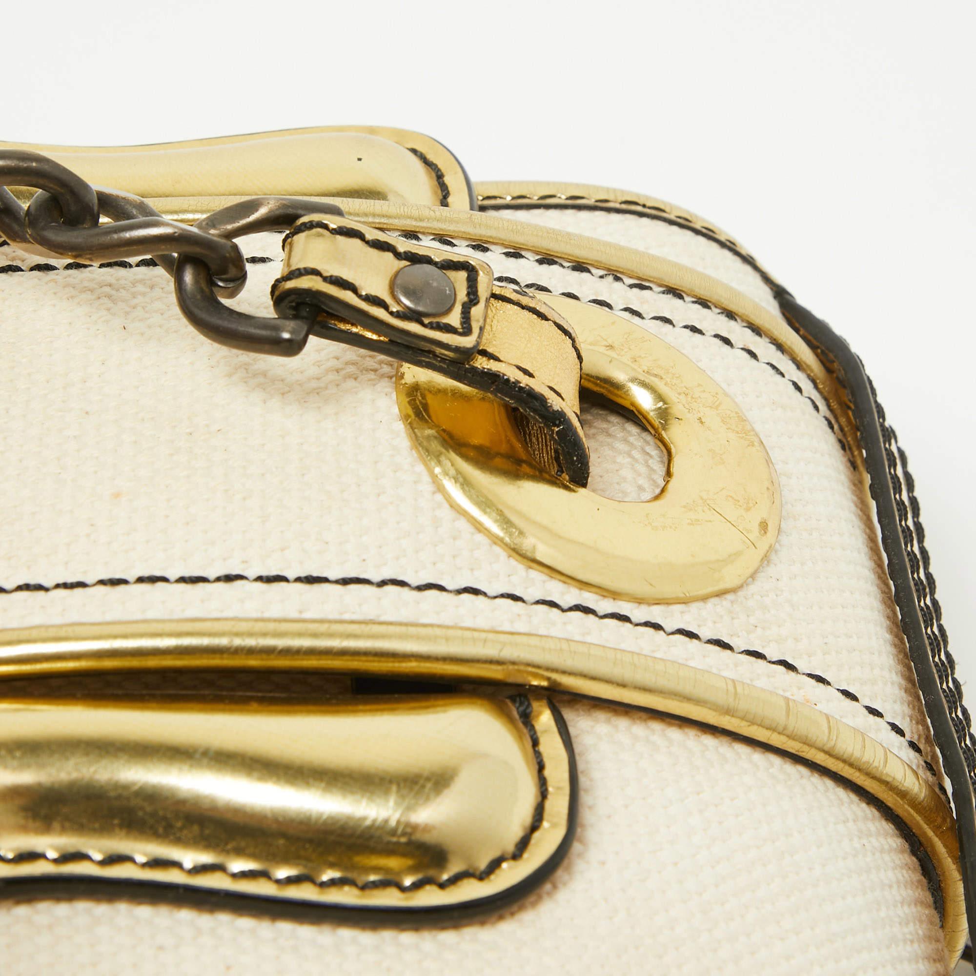Fendi Gold/Beige Canvas and Patent Leather B Shoulder Bag For Sale 2