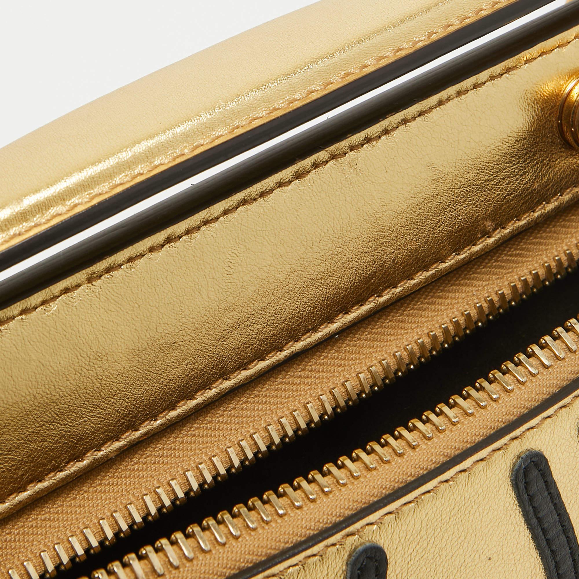 Fendi Gold/Schwarzes Leder Kleine Gold Edition Dotcom Click Top Handle Tasche im Angebot 6