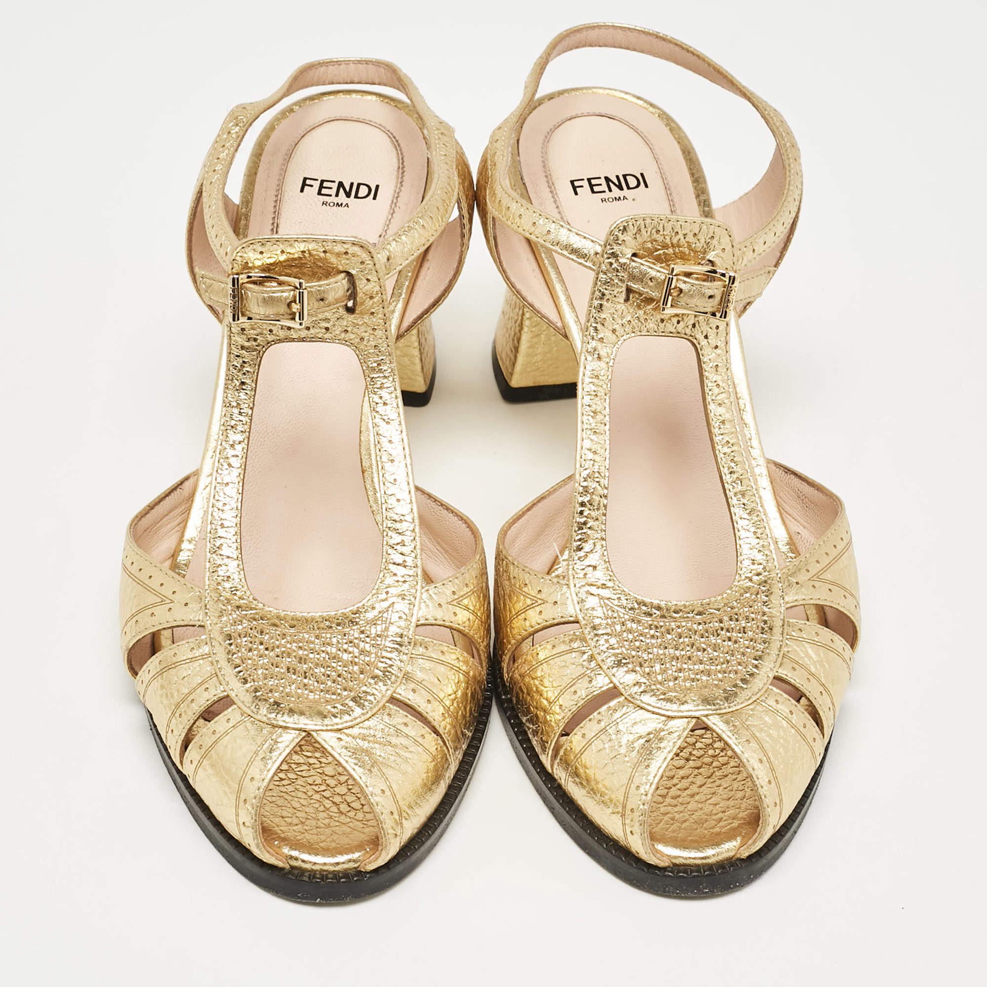 Fendi Gold Leather Block Heel Ankle Strap Sandals Size 39 In Good Condition In Dubai, Al Qouz 2