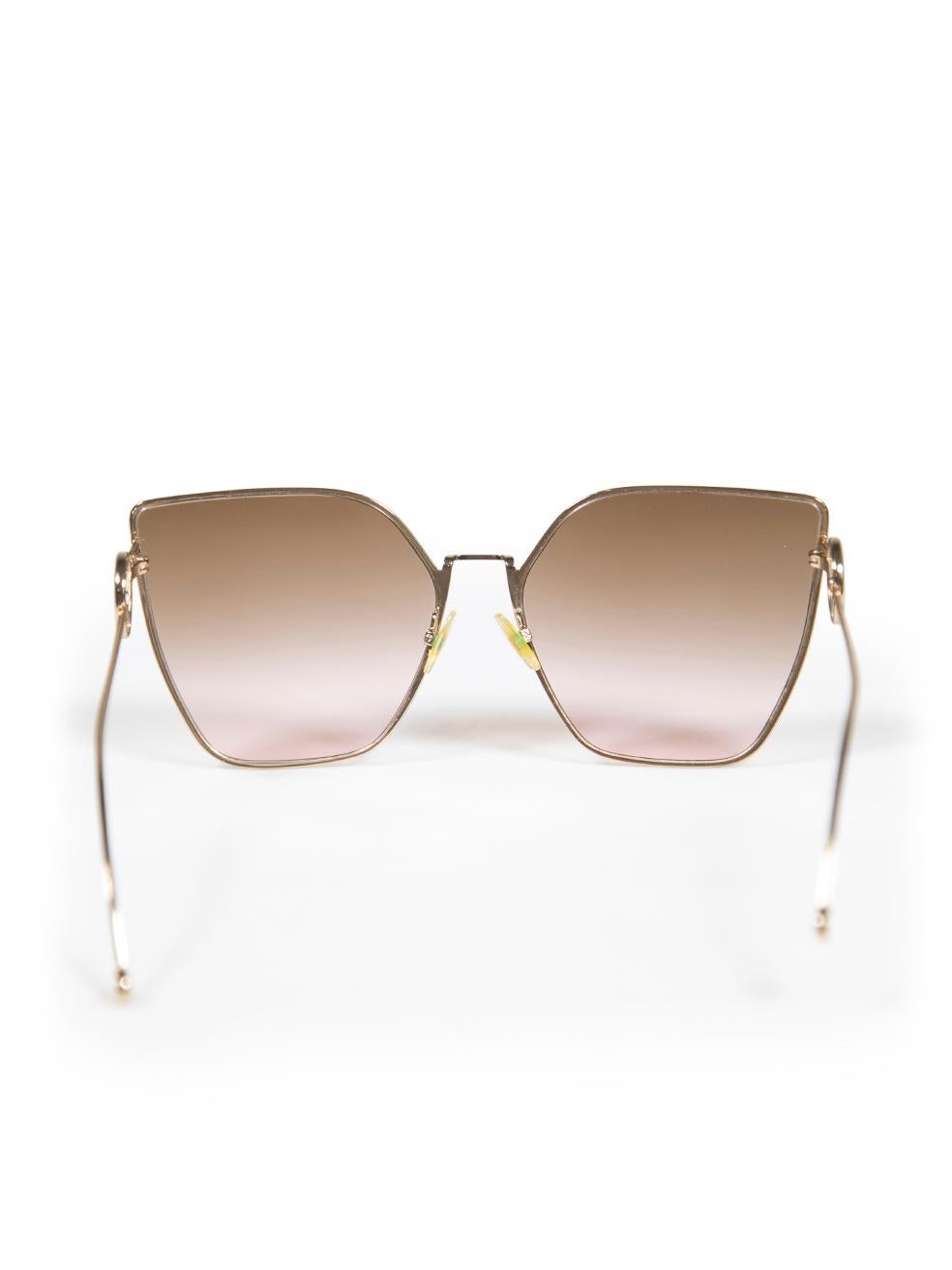 Fendi Gold Oversize Cat Eye FF 0323/S Sunglasses In Good Condition For Sale In London, GB