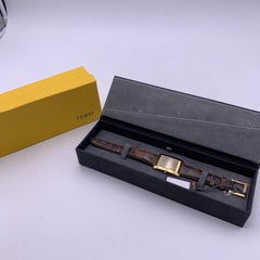 Fendi Vergoldetes Rechteck 7000 G Quarz Armbanduhr Braunes Zifferblatt