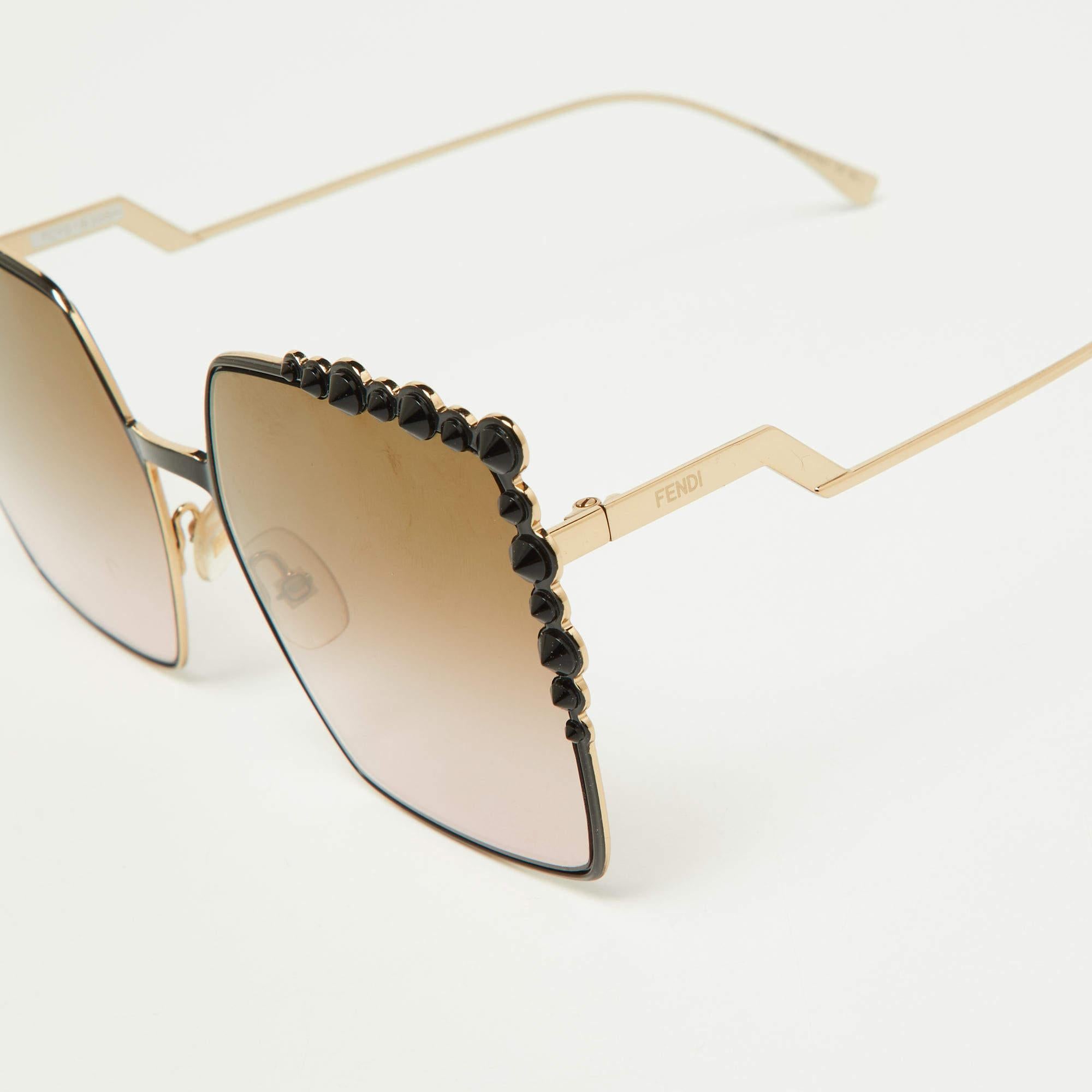 Fendi Goldfarbene/Braune Rosa Ombré FF0259/S Geometrische Sonnenbrille mit Nieten im Zustand „Hervorragend“ im Angebot in Dubai, Al Qouz 2