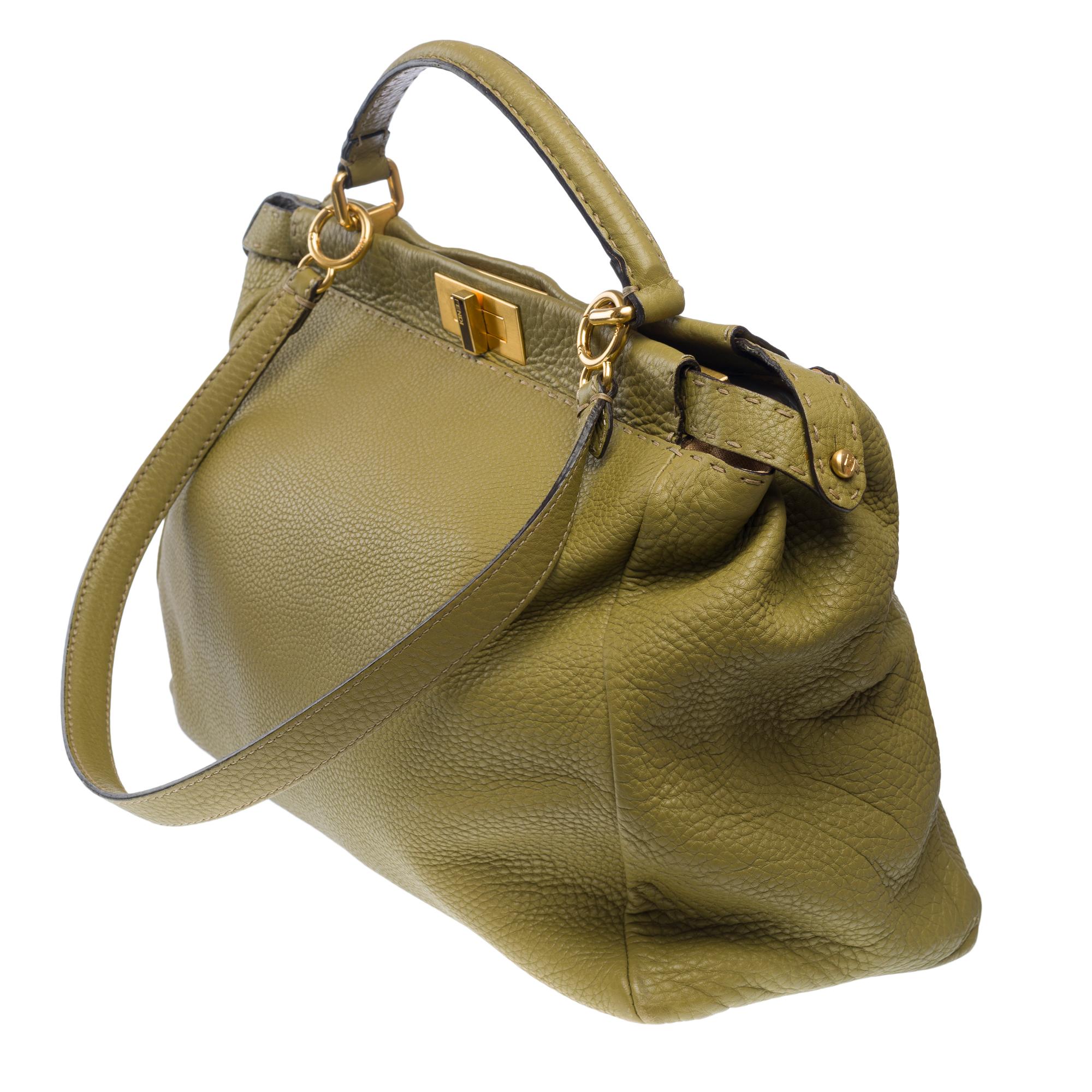 Women's Fendi Grand Modele Peekaboo handbag strap in Olive Green calf leather, GHW For Sale
