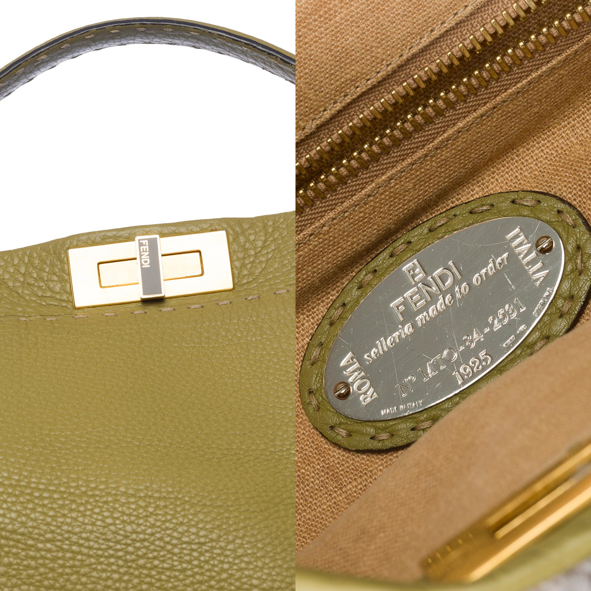 Fendi Grand Modele Peekaboo handbag strap in Olive Green calf leather, GHW For Sale 2