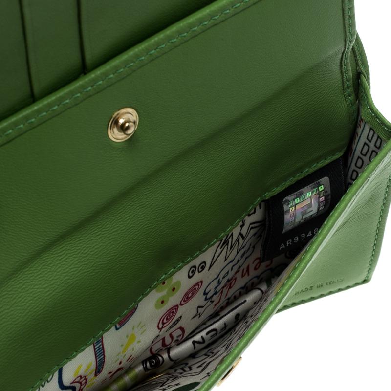 Fendi Green Embossed Leather Chain Wallet 7