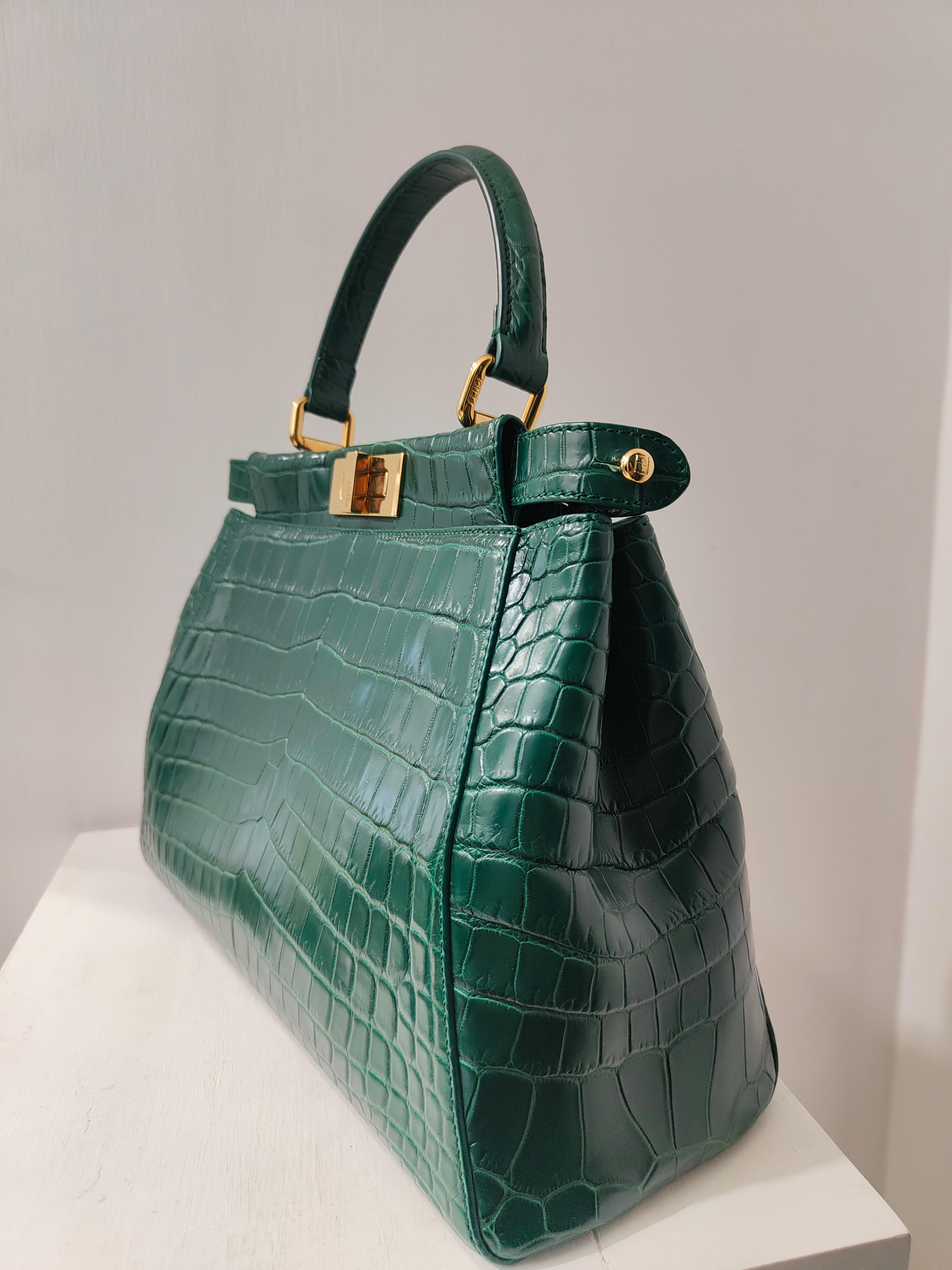 Fendi green Emerald croco leather Peekaboo shoulder bag / handle bag For Sale 3