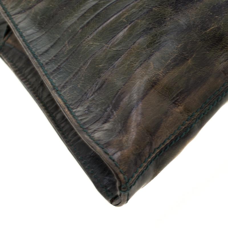 Fendi Green Leather Devil Trapezio Shoulder Bag For Sale 3