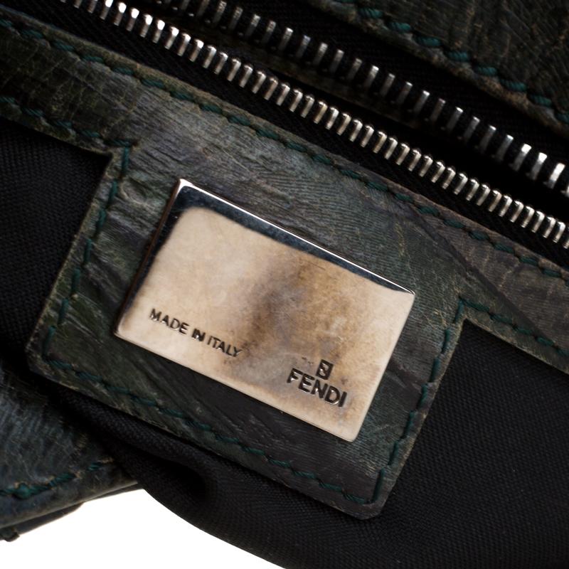 Fendi Green Leather Devil Trapezio Shoulder Bag In Good Condition For Sale In Dubai, Al Qouz 2