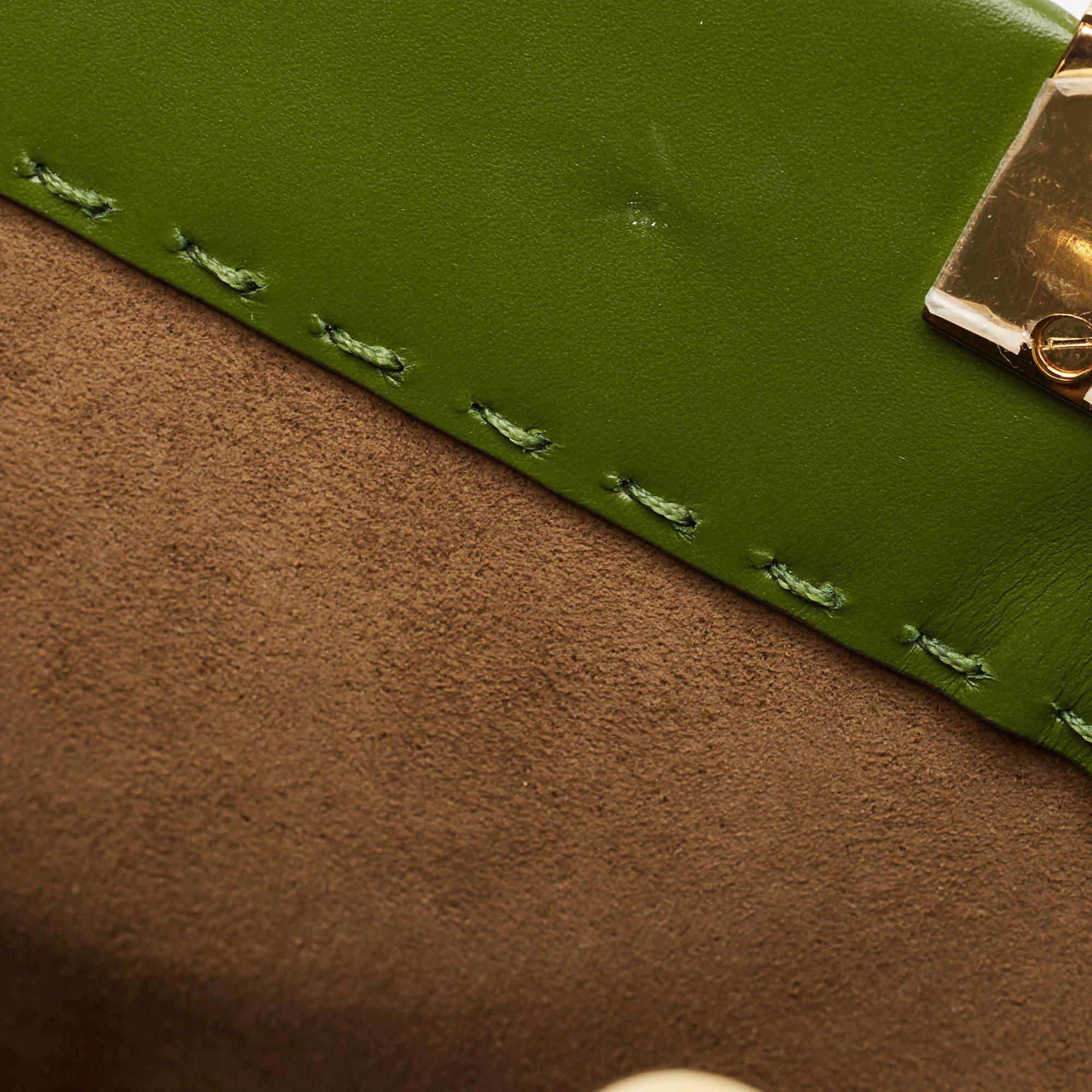 Fendi Green Leather Medium Sunshine Tote For Sale 6
