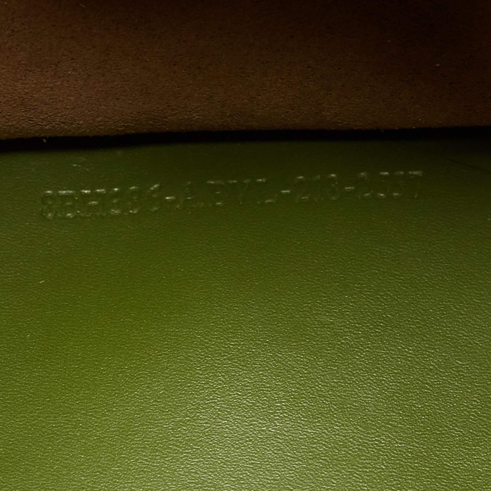 Fendi Green Leather Medium Sunshine Tote For Sale 8