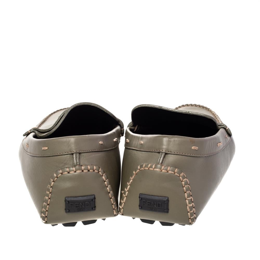 Fendi Green Leather Slip On Loafers Size 43 In Good Condition In Dubai, Al Qouz 2
