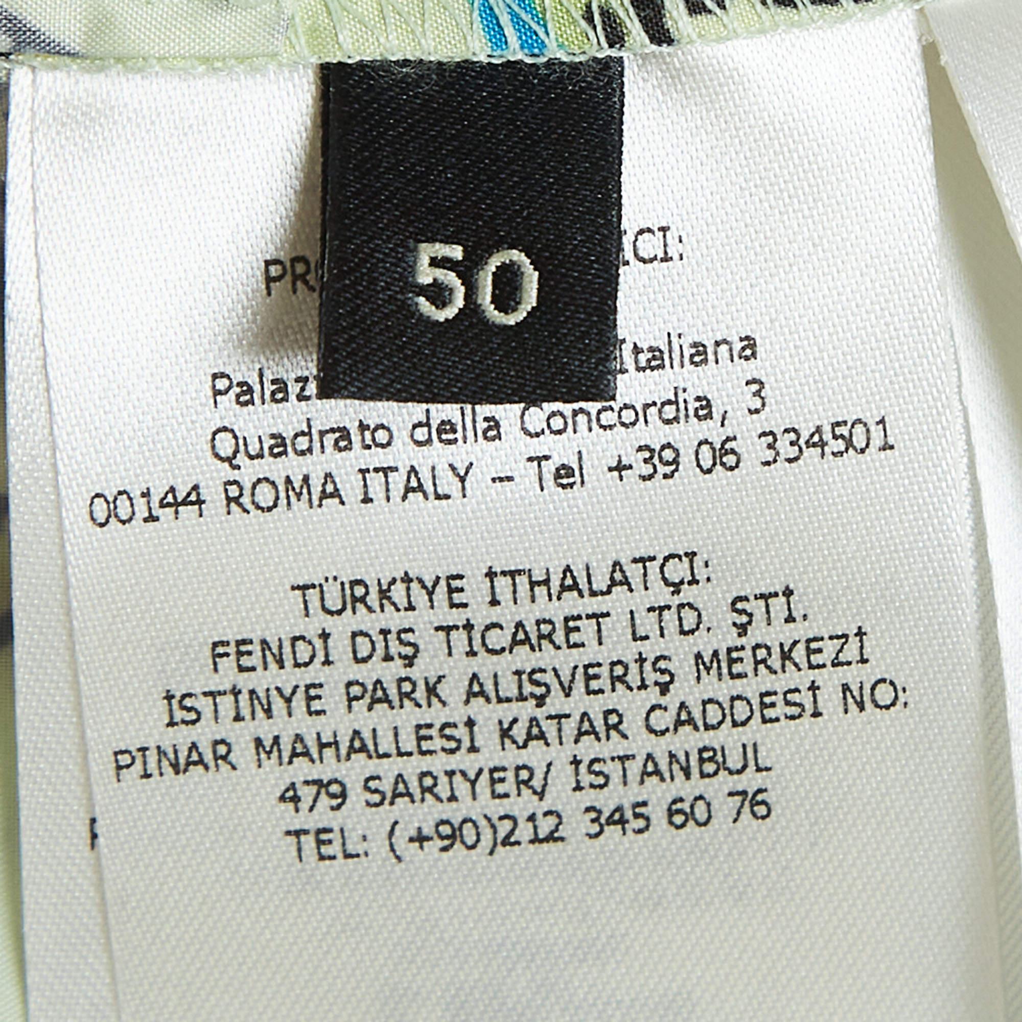 Fendi Green Map Print Synthetic Pocket Detail Bermuda Shorts L In Excellent Condition For Sale In Dubai, Al Qouz 2