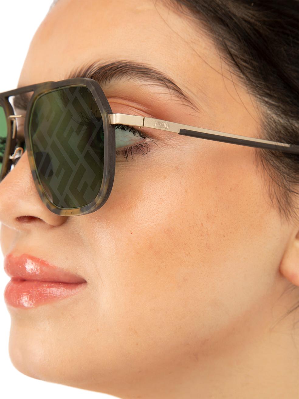 Fendi Green Mirror Navigator Sunglasses For Sale 2