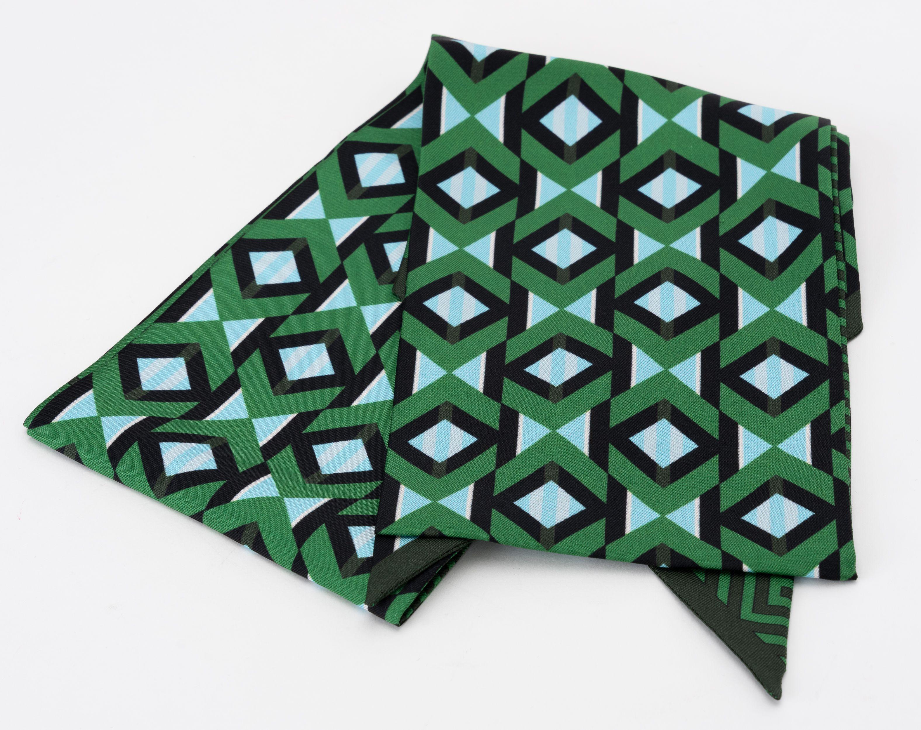 Women's or Men's Fendi Green Optical Silk Maxi Twilly For Sale