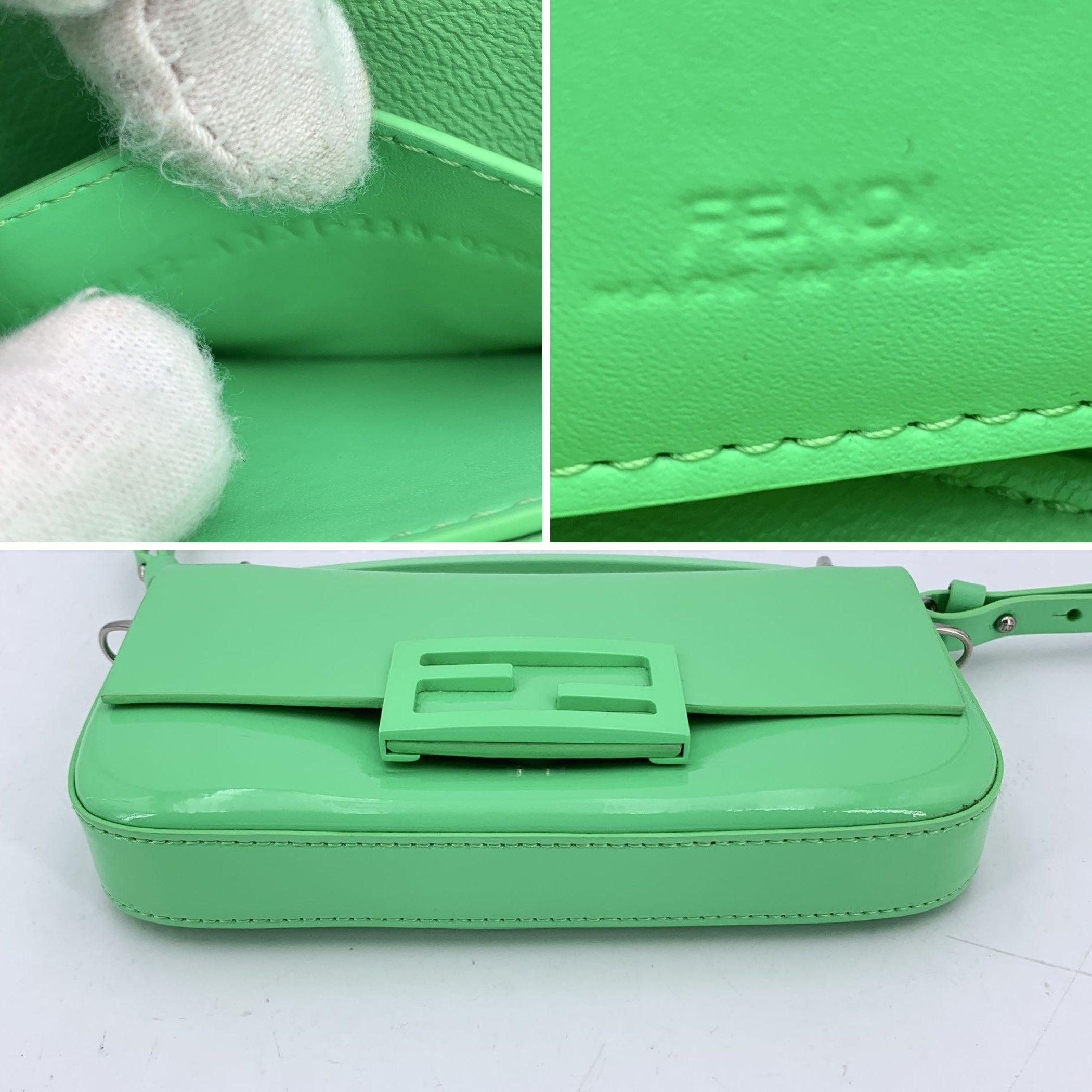 Fendi Green Patent Leather and Leather Baguette Phone Pouch For Sale 2