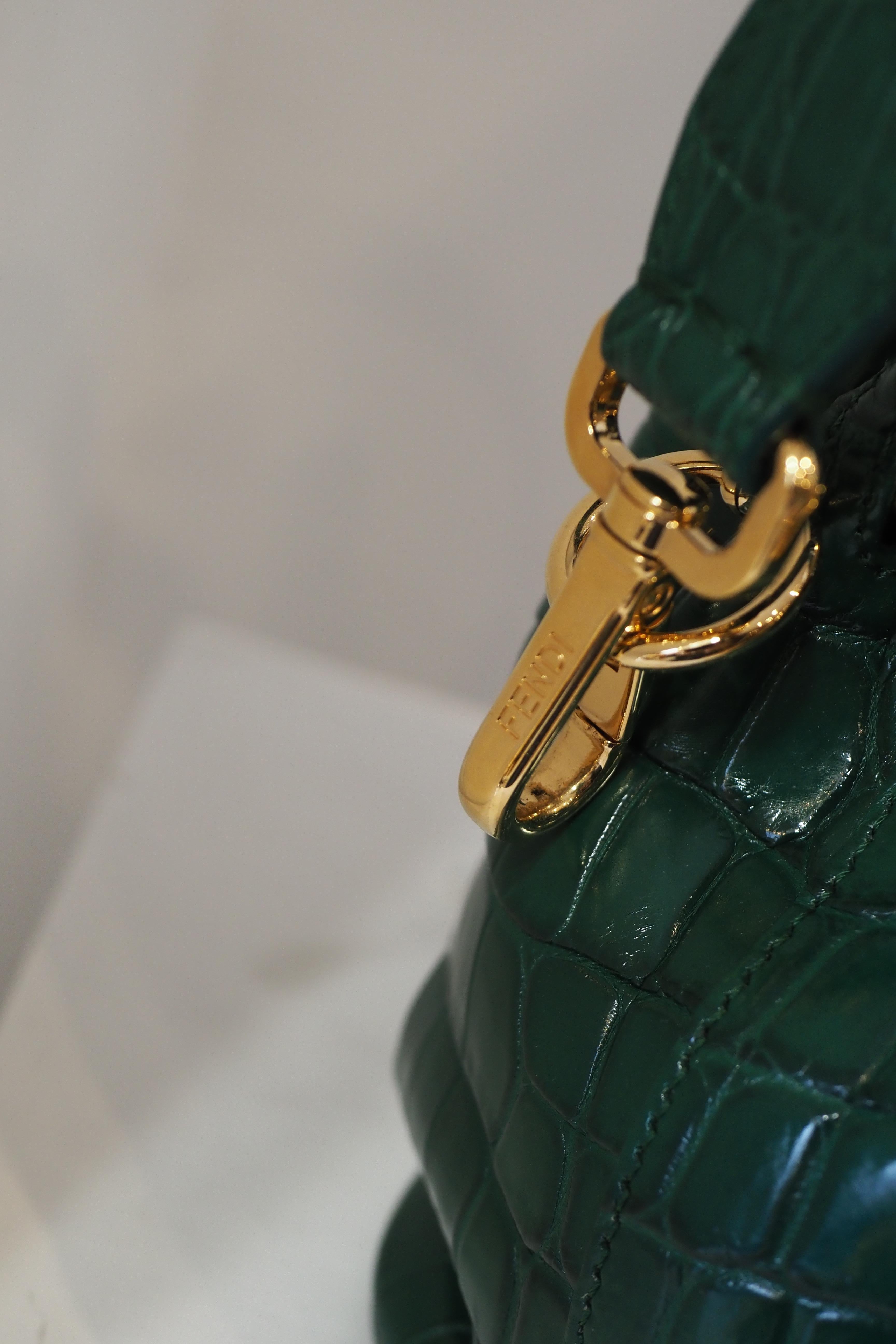 Fendi green satchel bag For Sale 2